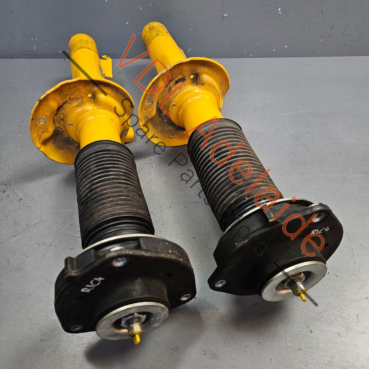 8741-1488Sport 87411488Sport Koni Shock Absorber Suspension pair for Golf MK6 R MK5 R32 Gti Passat R36 8741-1488Sport