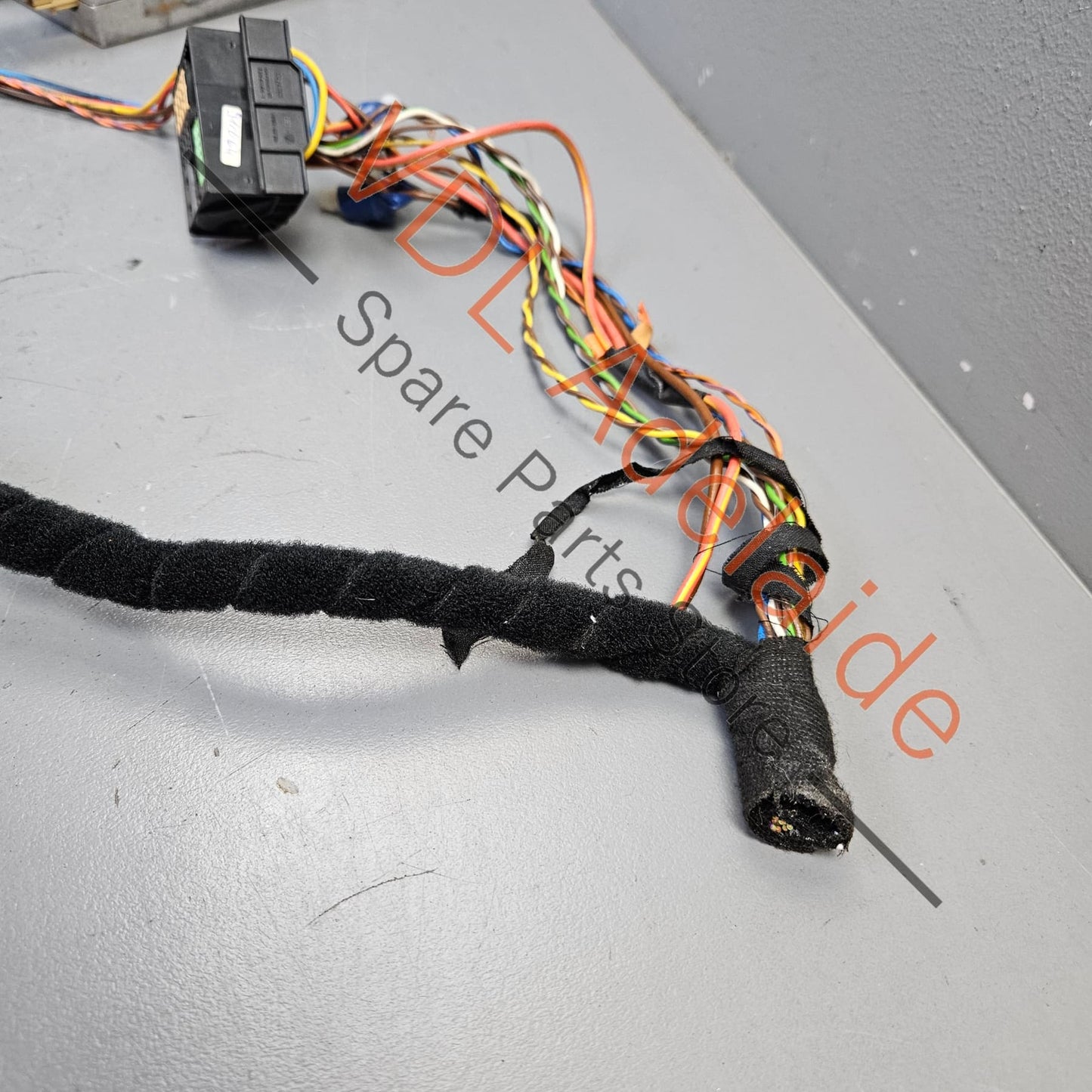 1Z0035729B VW Golf MK5 Genuine Bluetooth Upgrade Kit Includes wiring 1Z0035729B