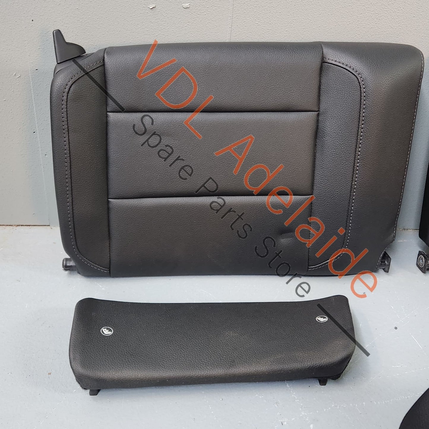 991522011461D0 991522051141D0 Porsche 911 991 Complete Rear Seat Black Leather Jump Emergency Seat