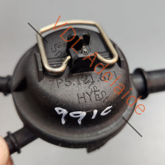 7P5121671A Porsche 911 991 Coolant Bleed Valve 7P5121671A