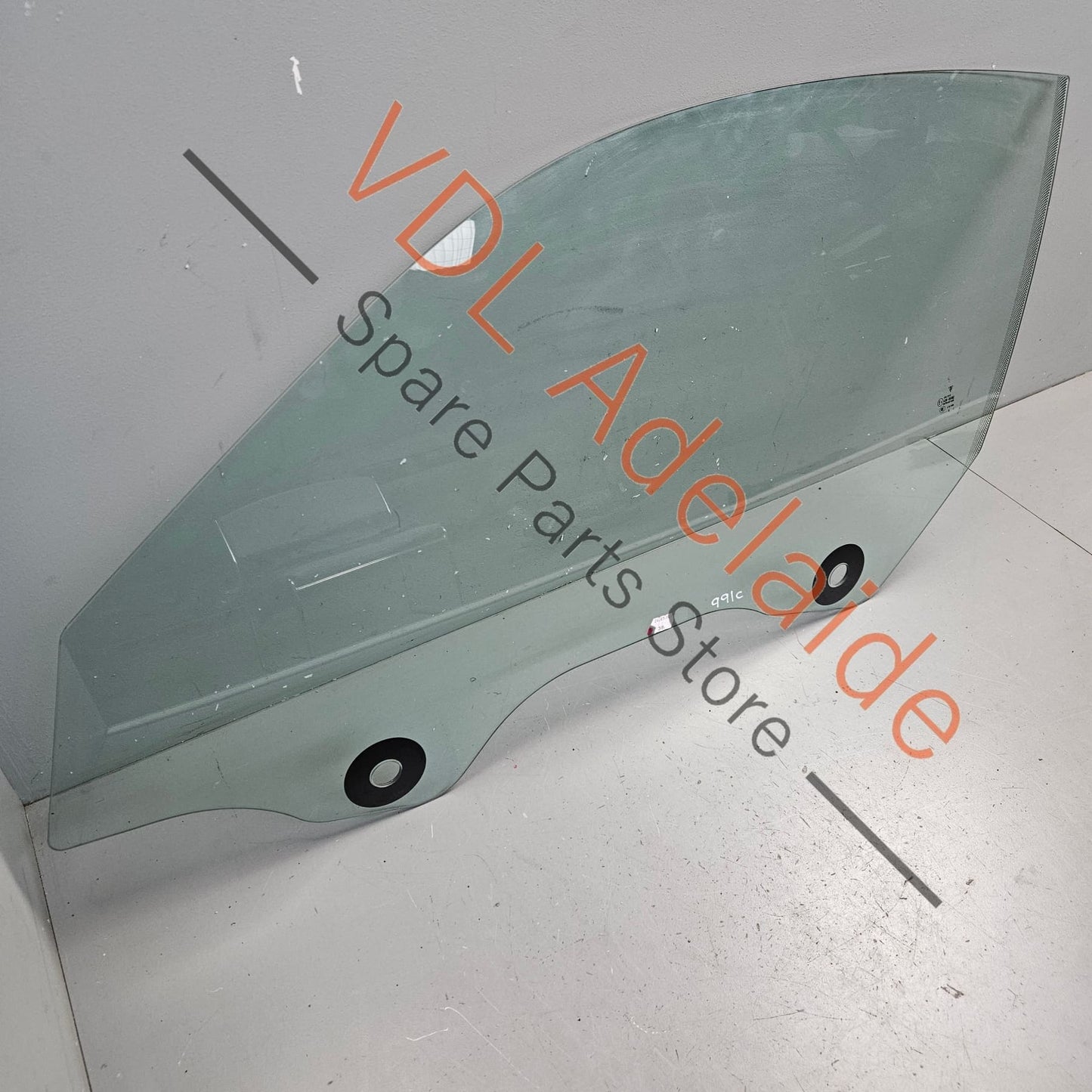 99154251100 99154251103 Porsche 911 Side Window Glass for Left Door 99154251100