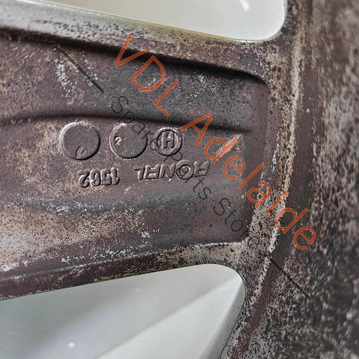 A2114016402