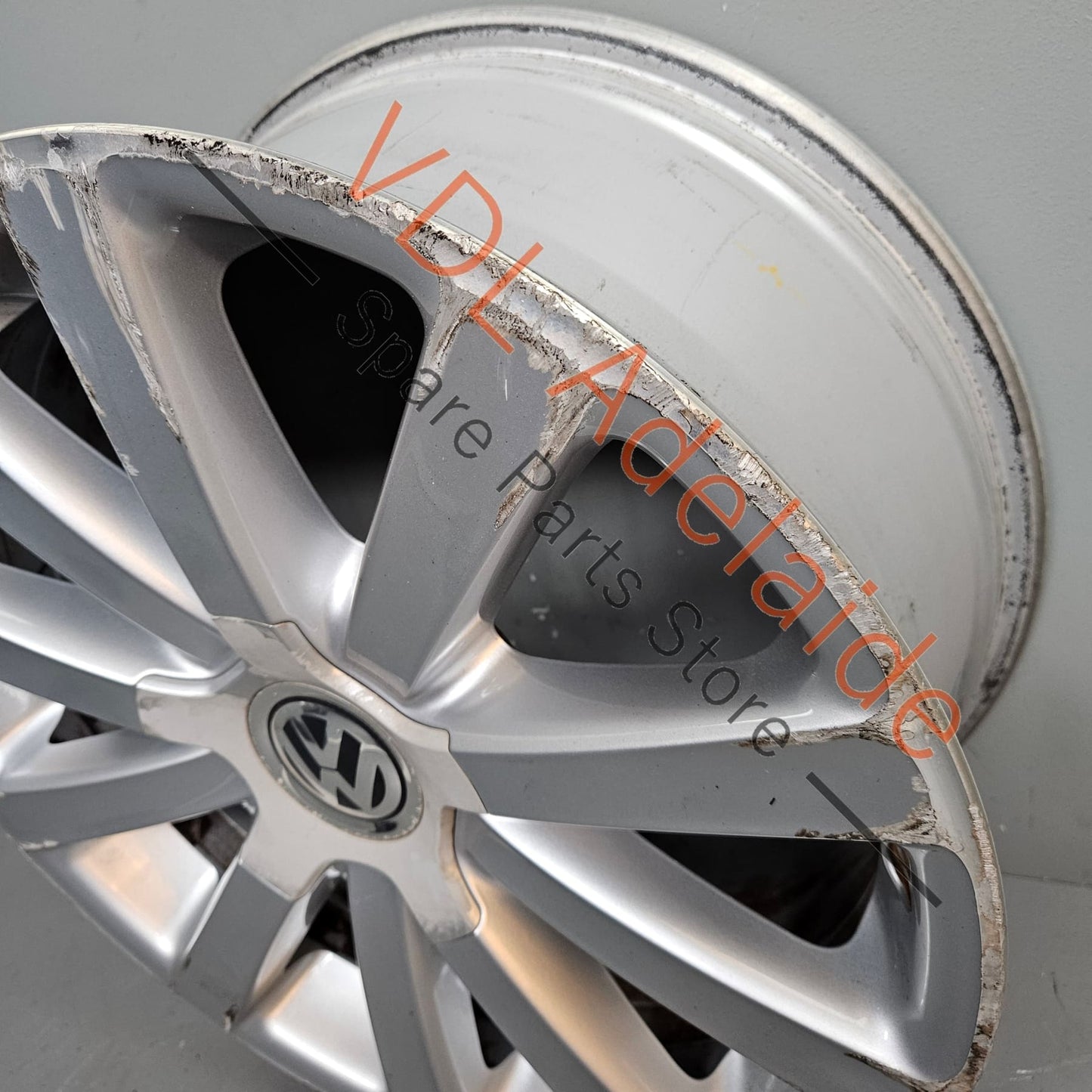 3C0601025AG 3C0601149R VW Passat R36 OMANYT Alloy Wheel 18 x 8 ET44 Genuine OEM Ronal 3C0601025AG 3C0601149R 8Z8 #01