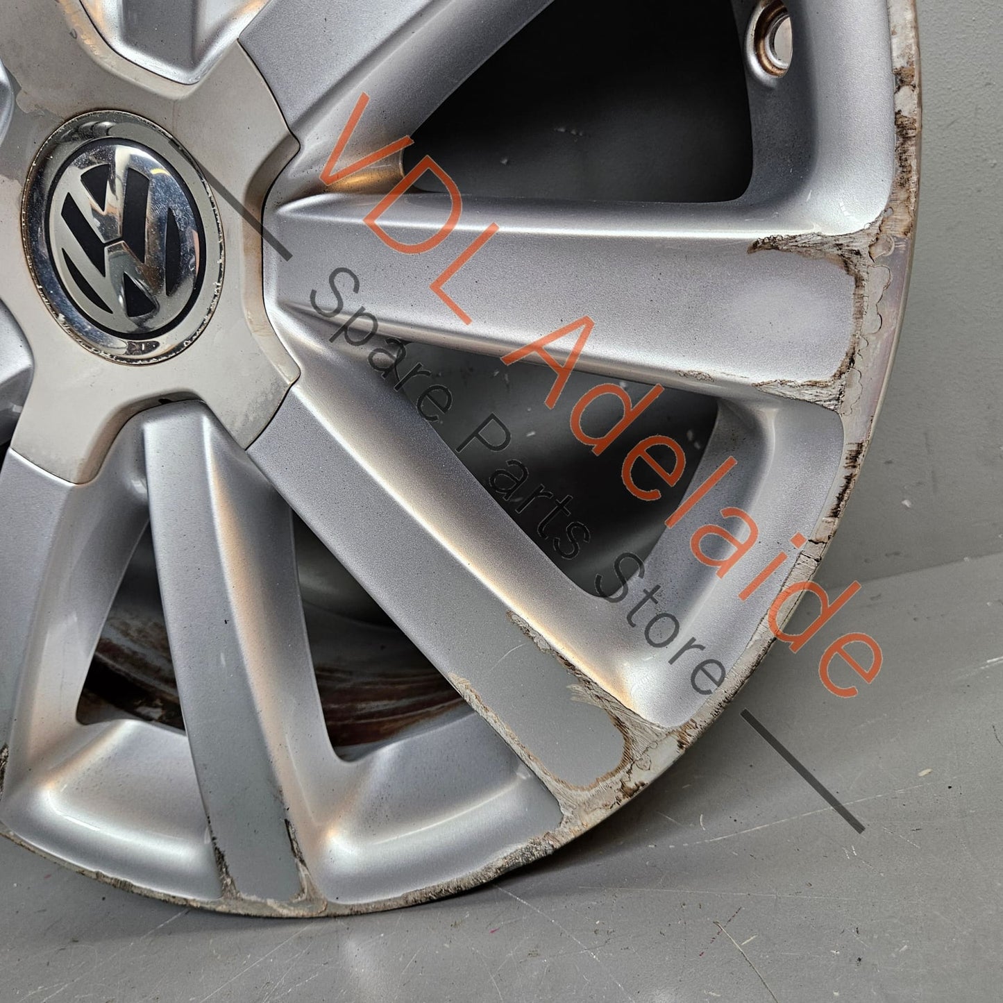 3C0601025AG 3C0601149R VW Passat R36 OMANYT Alloy Wheel 18 x 8 ET44 Genuine OEM Ronal 3C0601025AG 3C0601149R 8Z8 #01