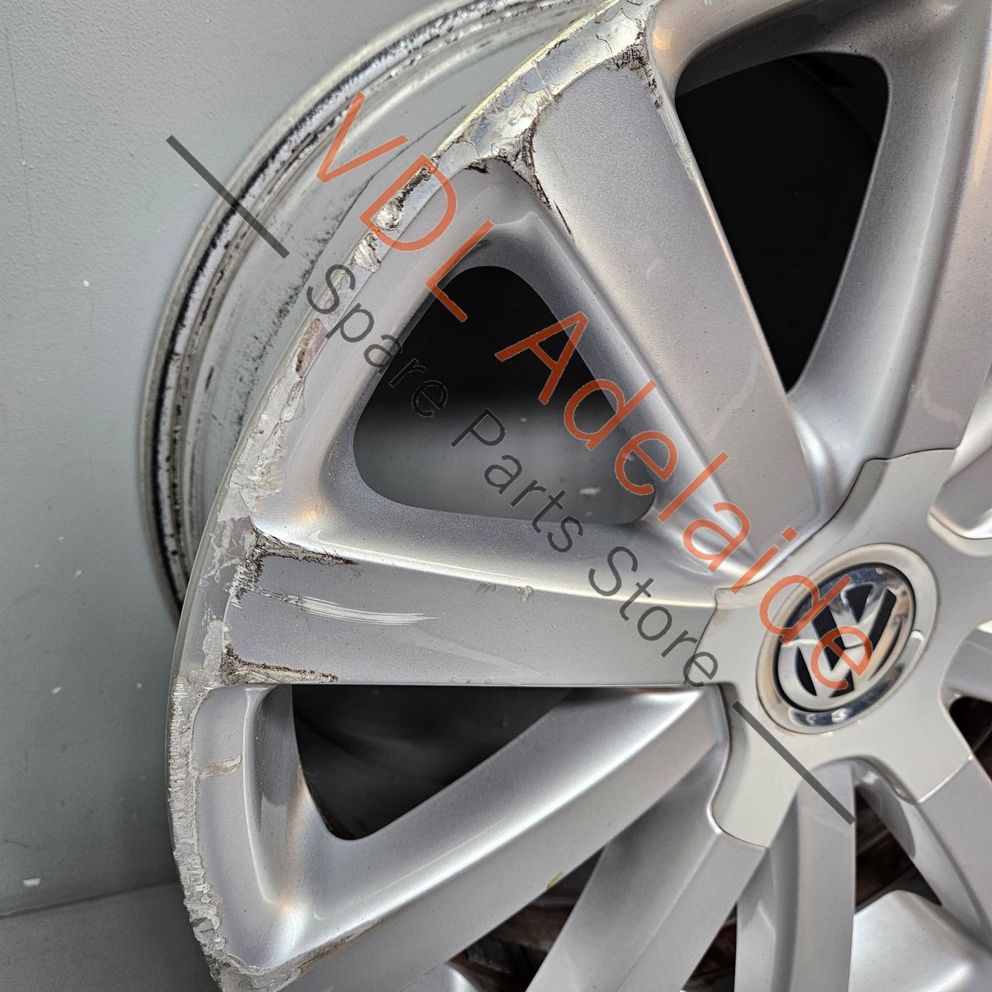3C0601025AG 3C0601149R VW Passat R36 OMANYT Alloy Wheel 18 x 8 ET44 Genuine OEM Ronal 3C0601025AG 3C0601149R 8Z8 #02