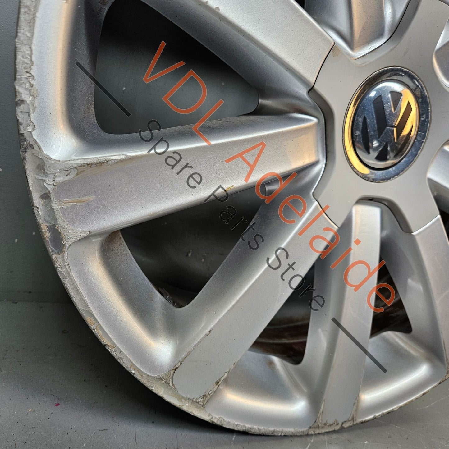 3C0601025AG 3C0601149R VW Passat R36 OMANYT Alloy Wheel 18 x 8 ET44 Genuine OEM Ronal 3C0601025AG 3C0601149R 8Z8 #02