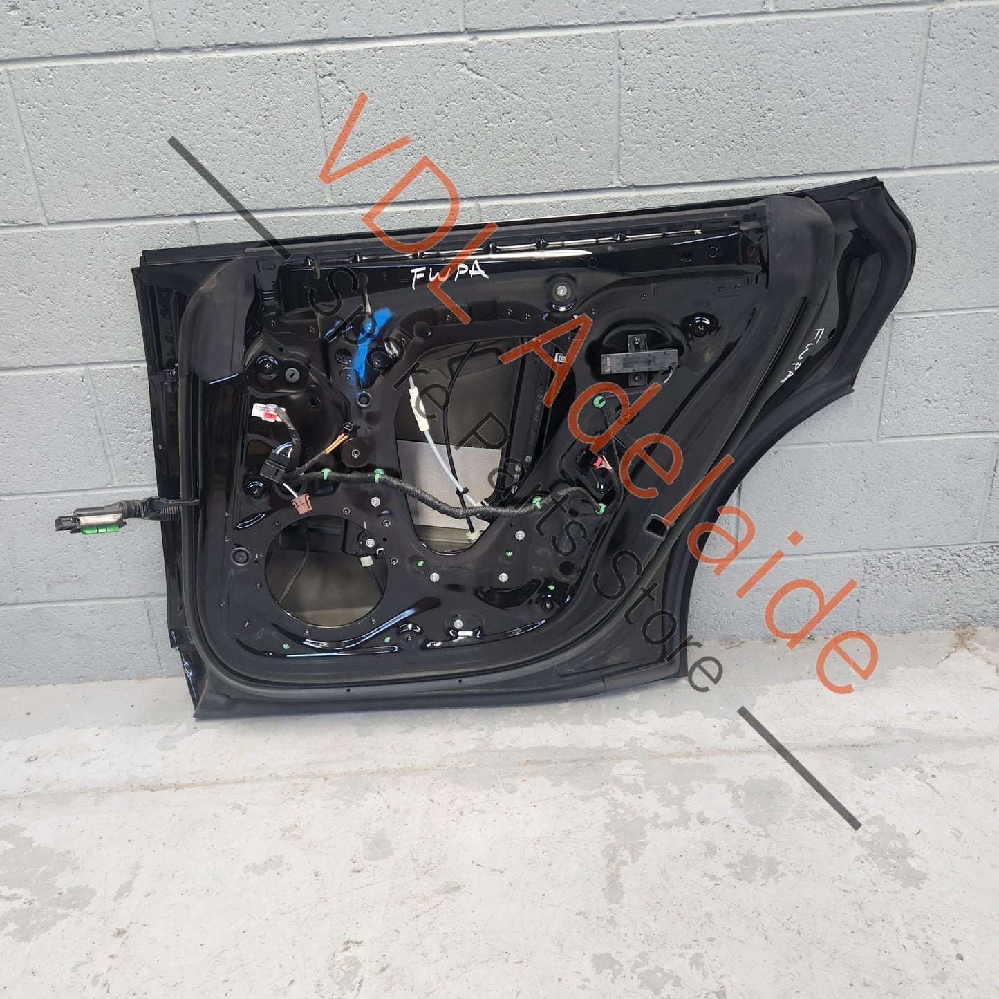 4J3833051C 4J3833051B Audi E-Tron Rear Left Door Shell Panel 4J3833051C 4J3833051B 0/ Y9T Mythos Black