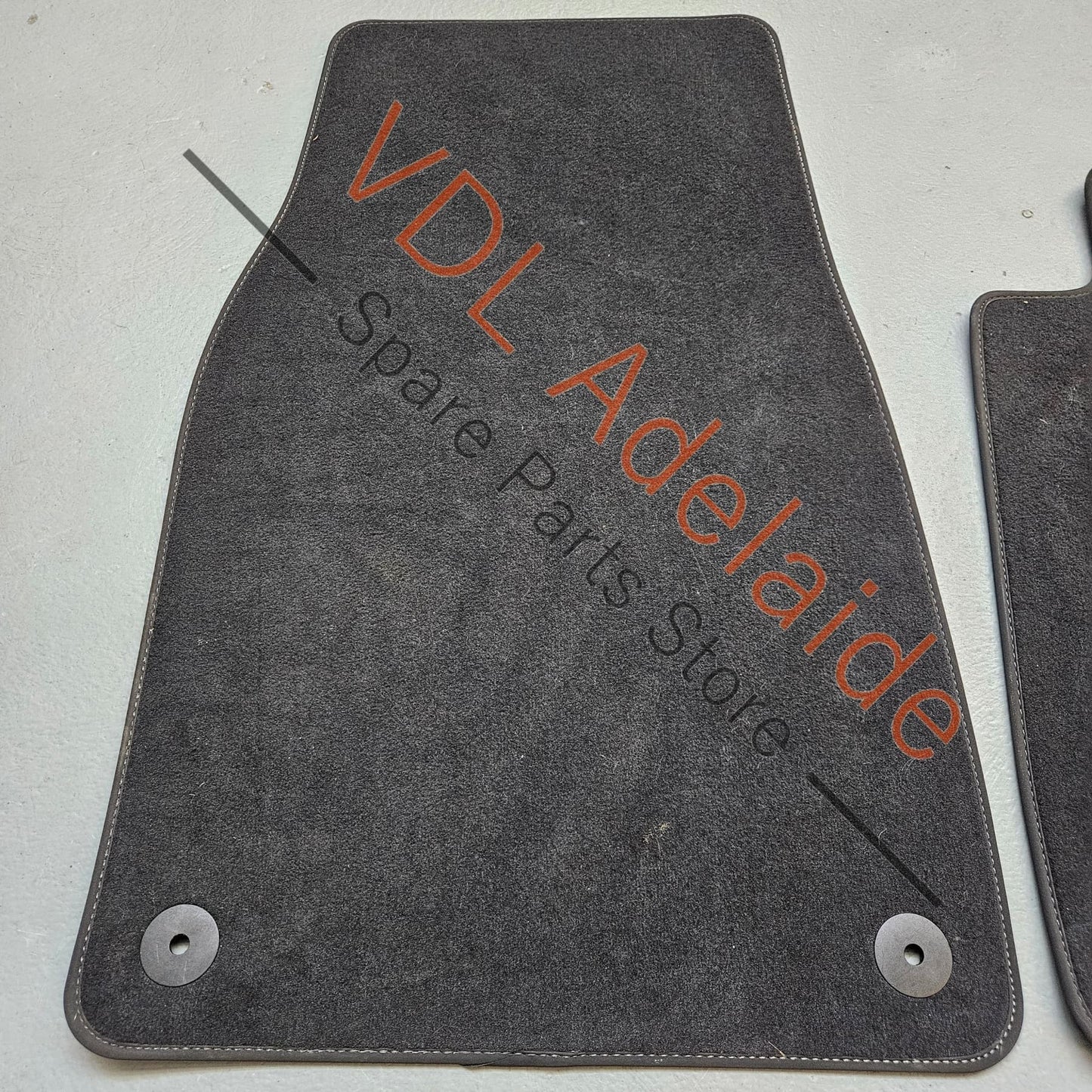 4J3864435COS5 4J3864435C Genuine Floor Mat Set Audi e-Tron 4J3864435C OS5