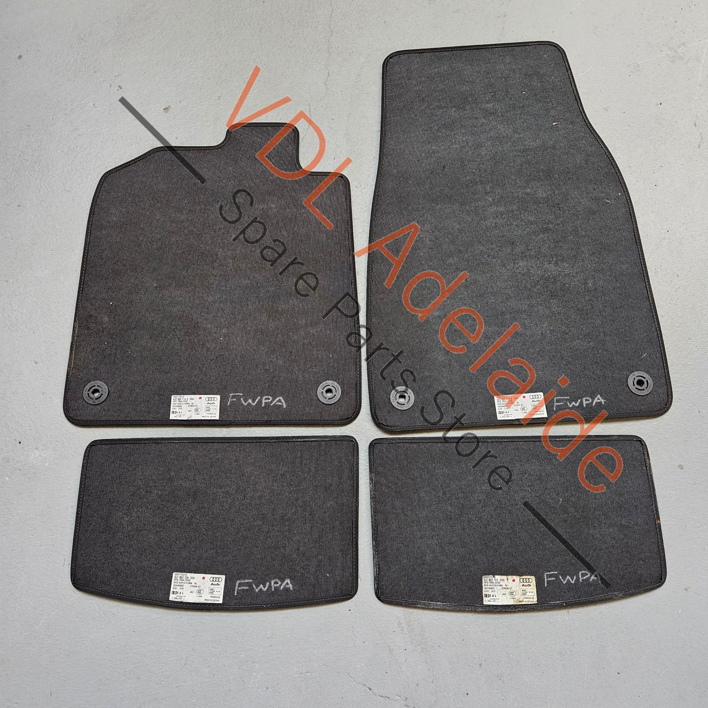 4J3864435COS5 4J3864435C Genuine Floor Mat Set Audi e-Tron 4J3864435C OS5
