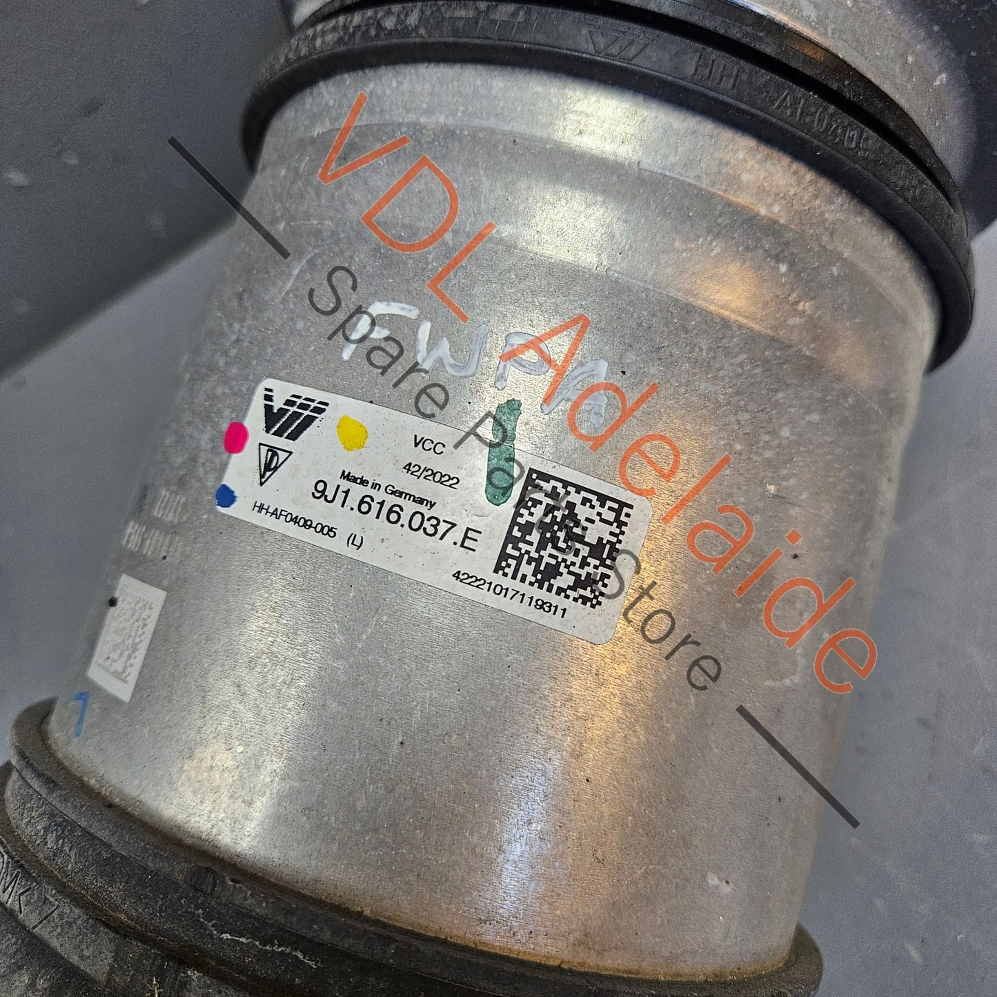 9J1616037E 9J1616037F Audi e-Tron Porsche Taycan Front Left Suspension Shock Absorber 9J1616037F 9J1616037E