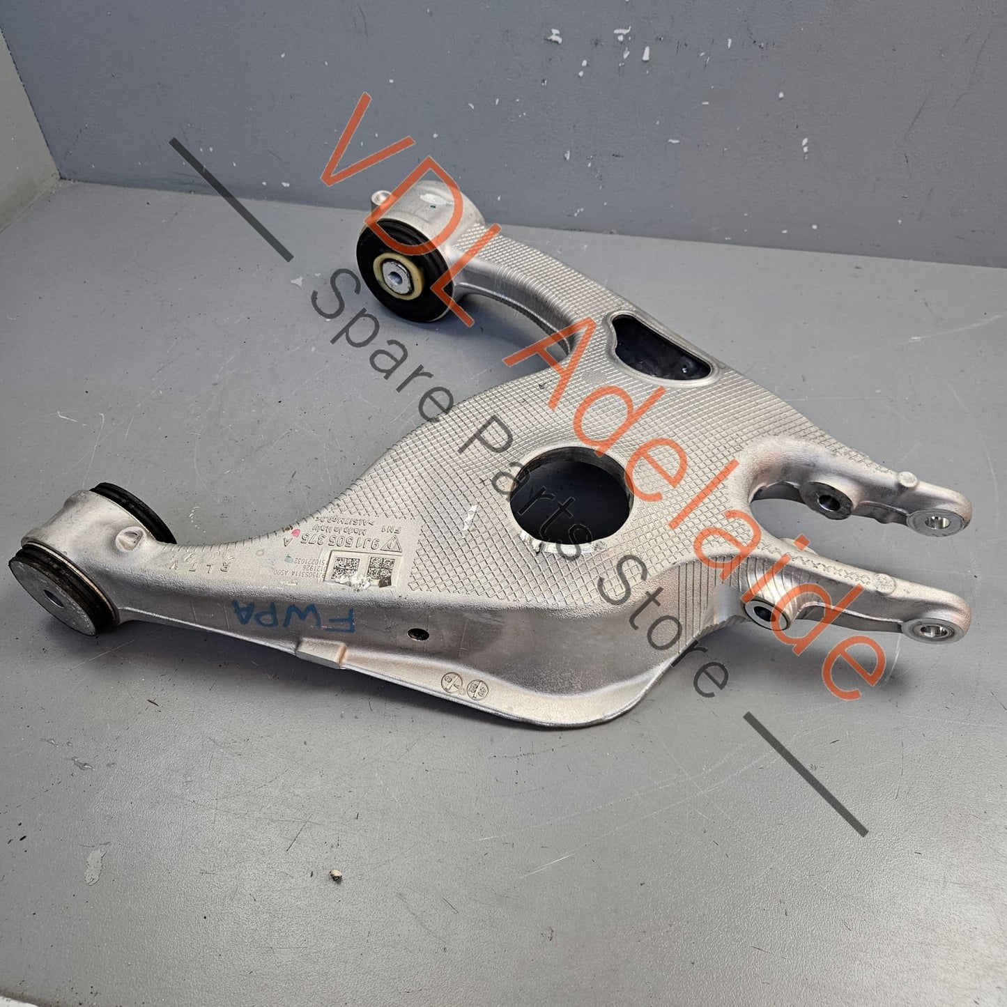 9J1505375A 9J1505311A Audi e-Tron Porsche Taycan Rear Left Suspension Wishbone Control Arm 9J1505311A 9J1505375A