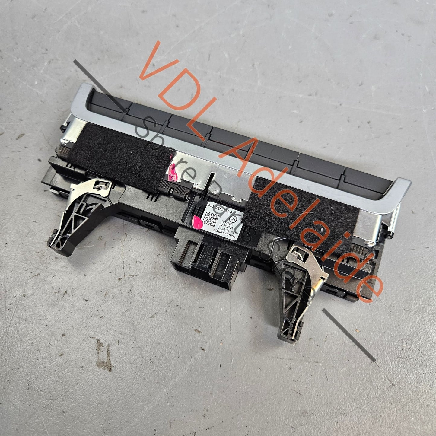 4J3925301F Audi e-Tron GT Dash Multiple Switch Drive Select Button 4J3925301F