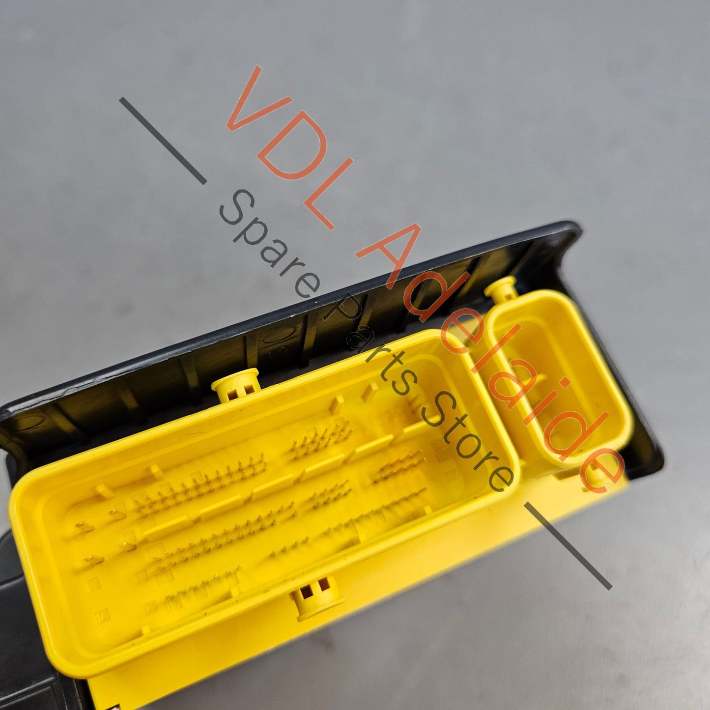 992959655D Audi e-Tron Airbag Control Module 992959655D