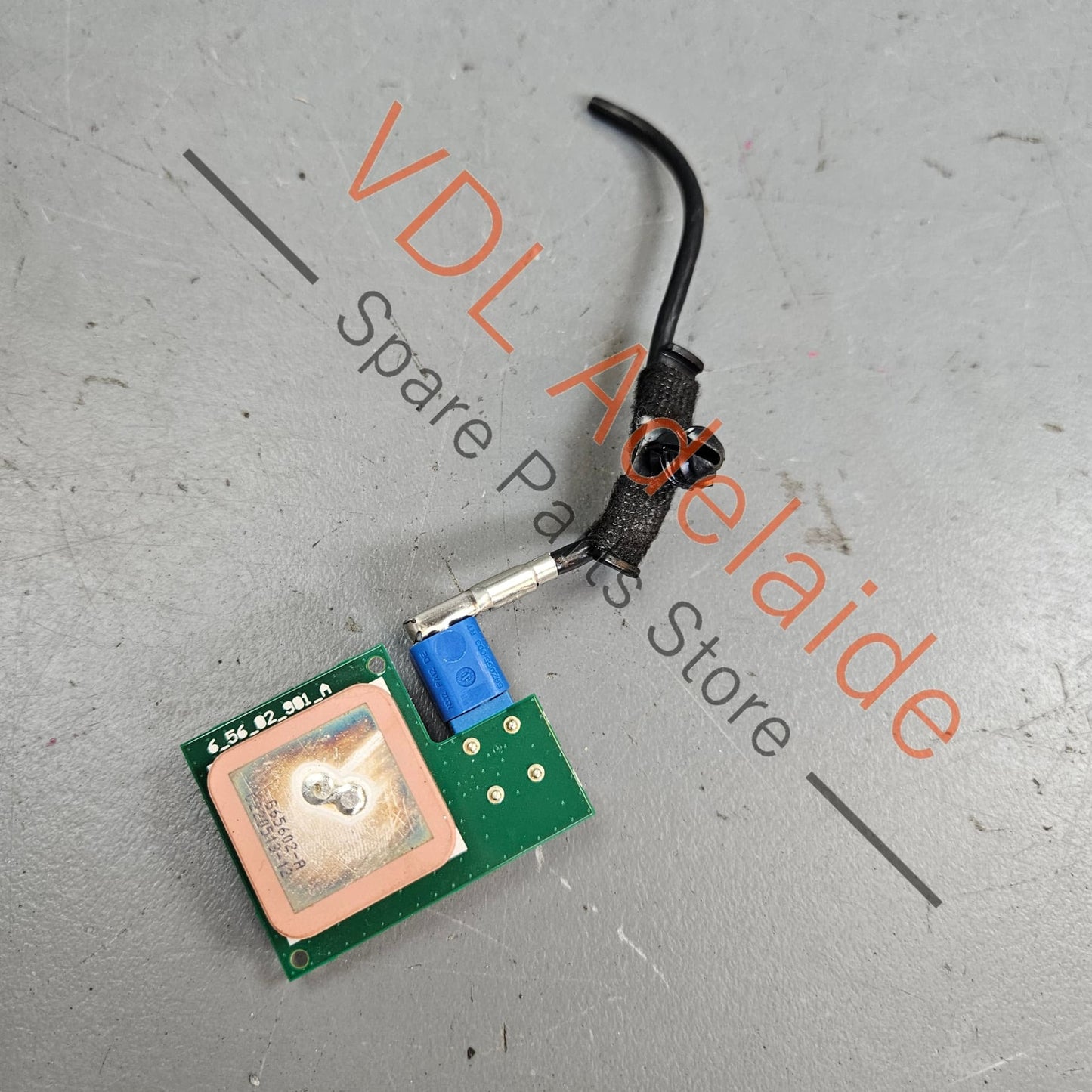 9J1035500A Porsche Audi GNSS Antenna Aerial 9J1035500A