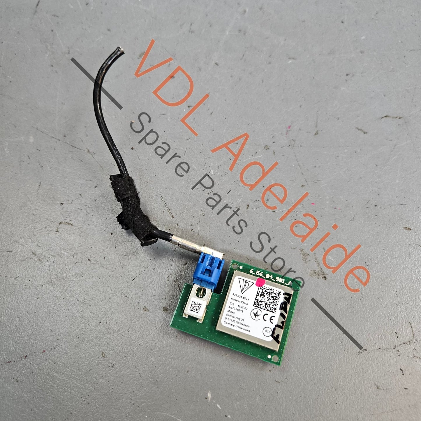 9J1035500A Porsche Audi GNSS Antenna Aerial 9J1035500A