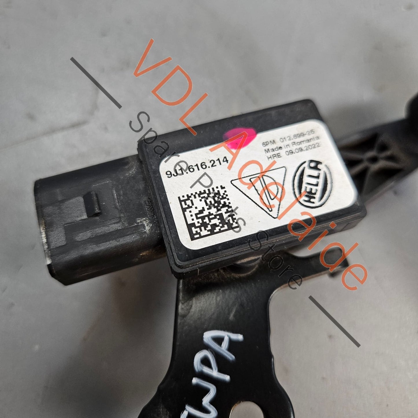 9J1616214 Audi e-Tron Porsche Taycan Right Front Suspension Level Sensor 9J1616214