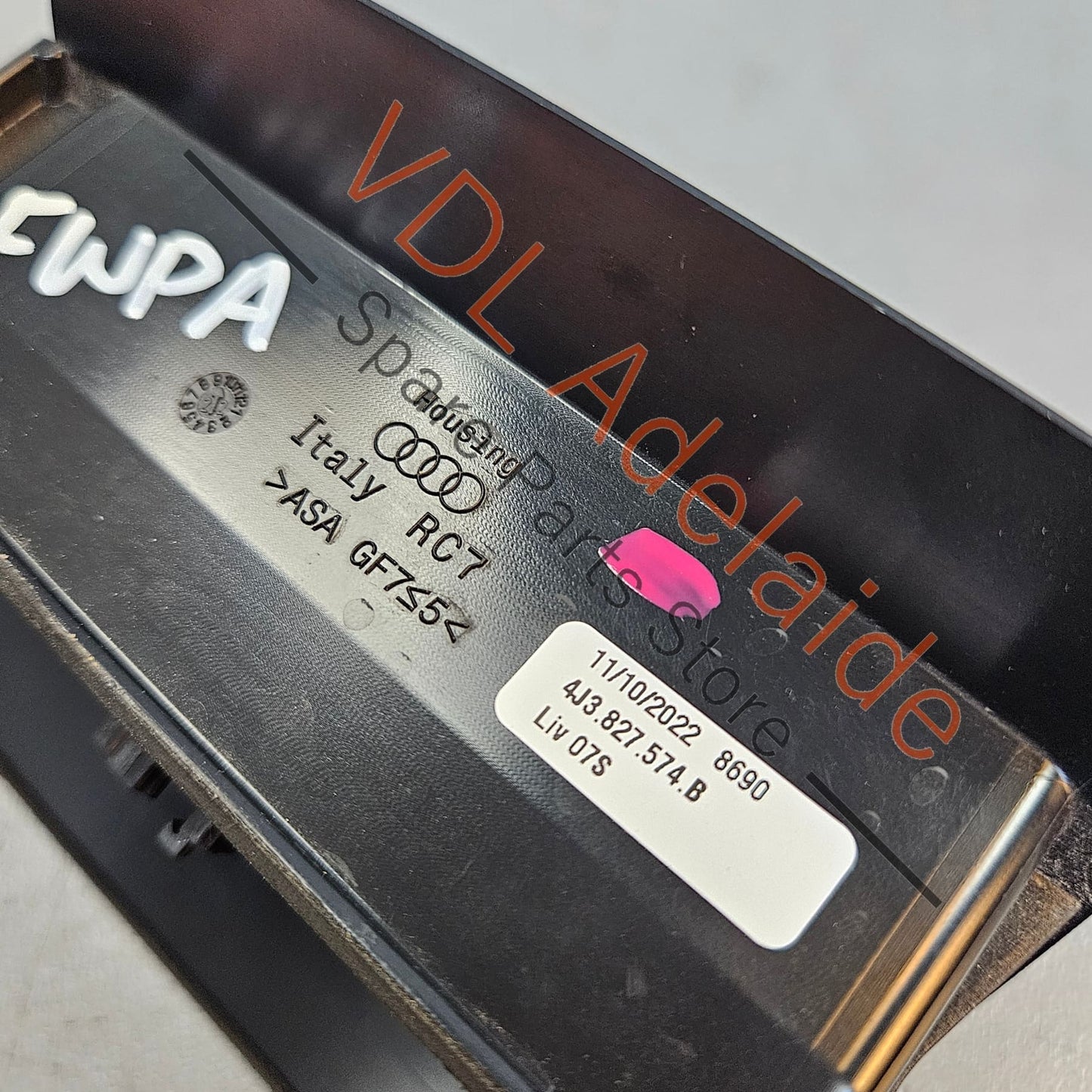 6V0827566 Audi e-Tron Rear Lid Boot Lock Open Release Button Switch 6V0827566