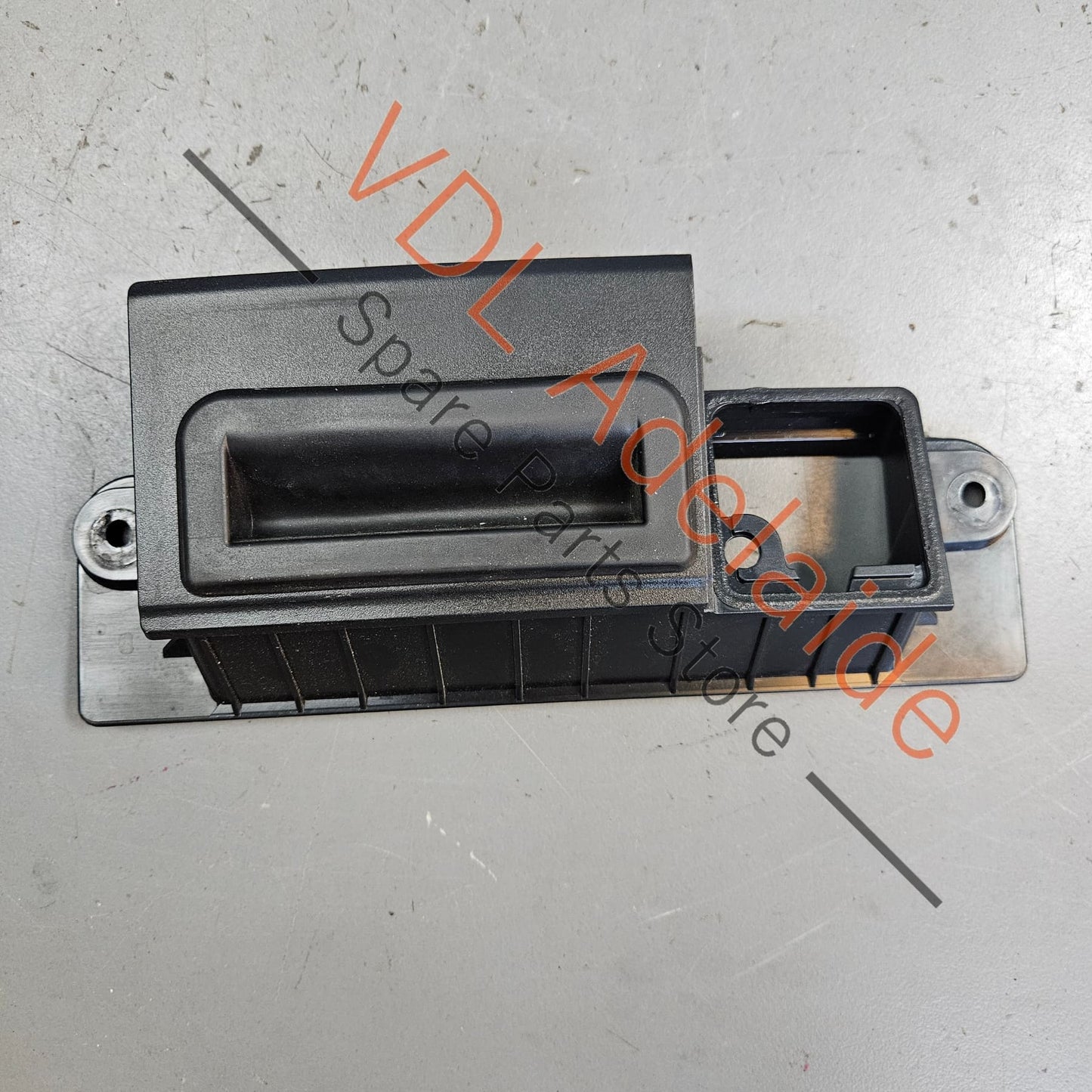 6V0827566 Audi e-Tron Rear Lid Boot Lock Open Release Button Switch 6V0827566