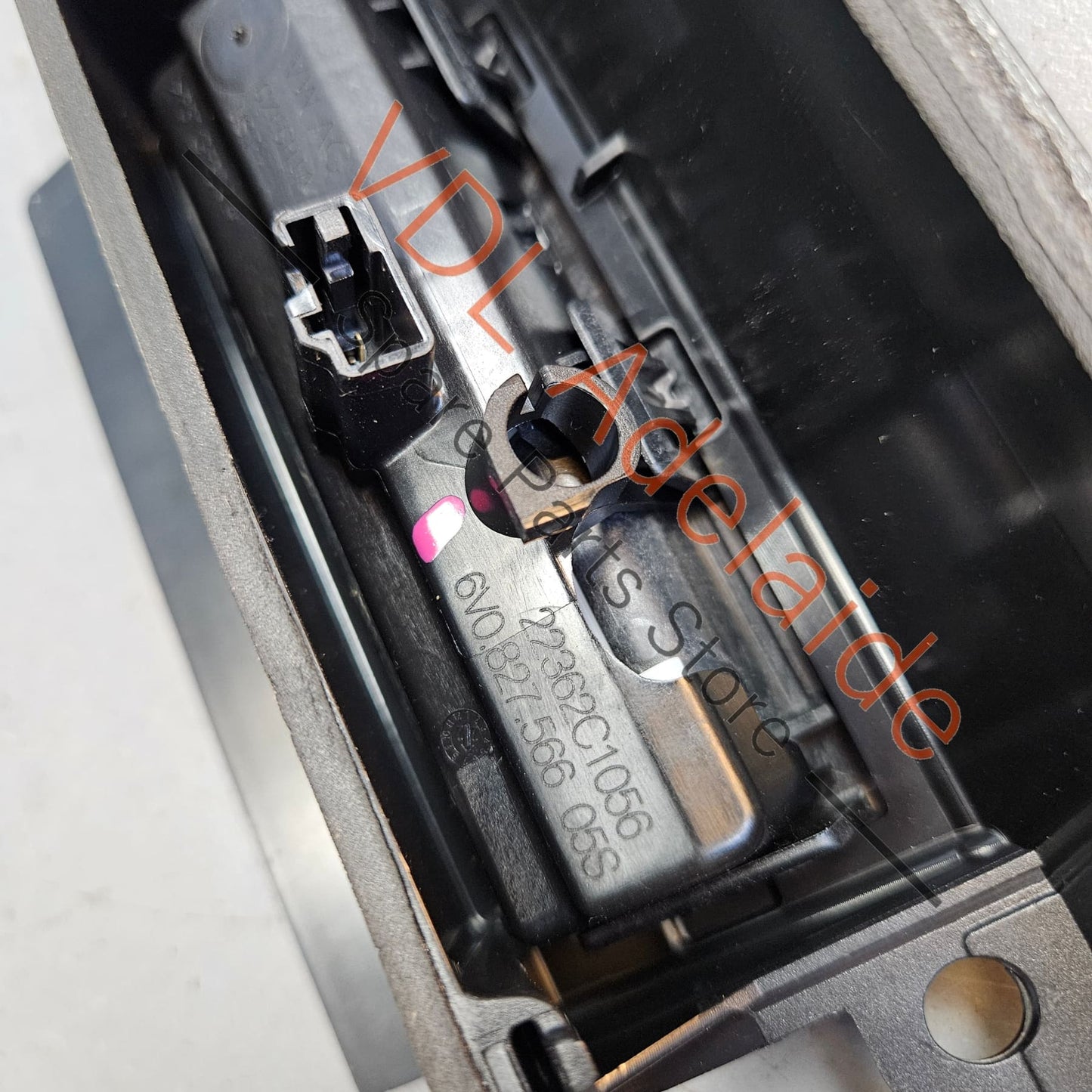 6V0827566 Audi e-Tron Rear Lid Boot Lock Open Release Button Switch 6V0827566