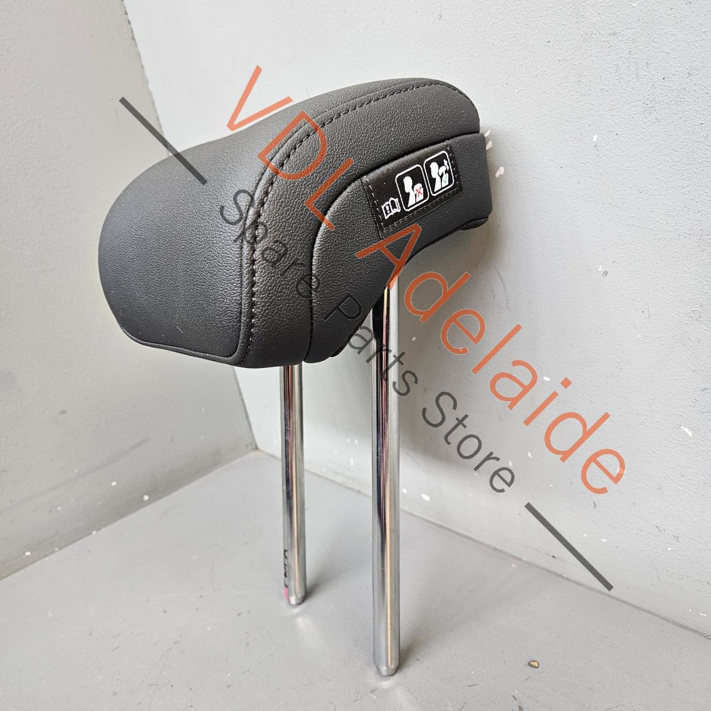 4J3885900E38M Audi e-Tron Rear Middle Centre Head Rest Headrest Restraint 4J3885900E 38M