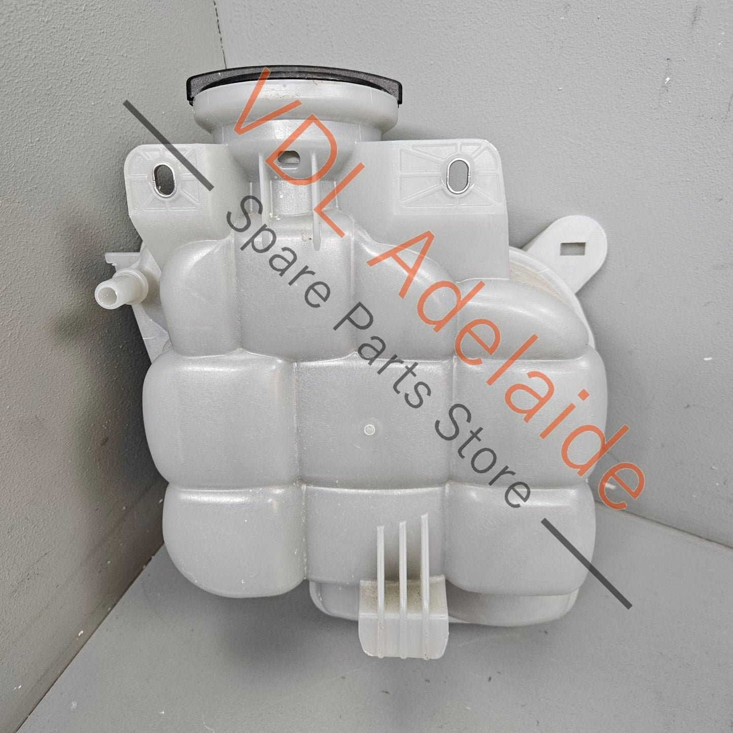 9J1121407C Audi e-Tron Coolant Expansion Tank 9J1121407C