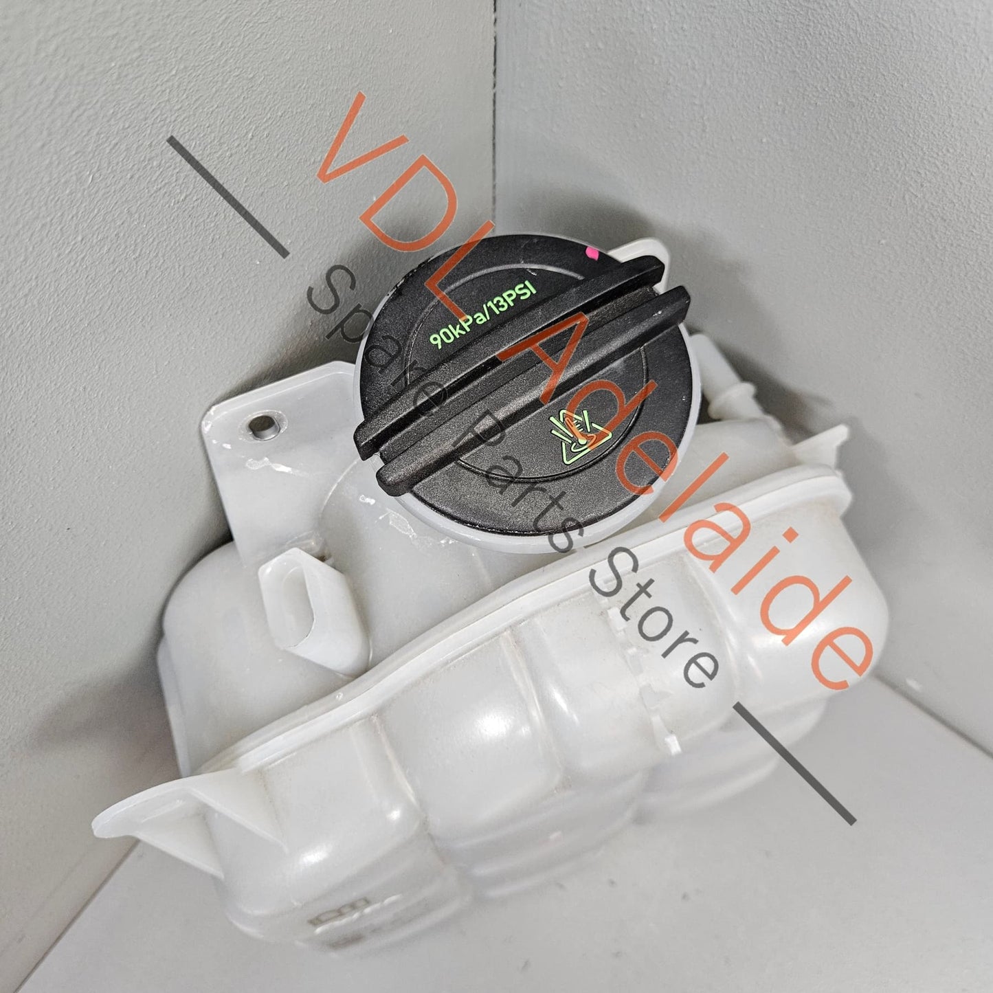 9J1121407C Audi e-Tron Coolant Expansion Tank 9J1121407C