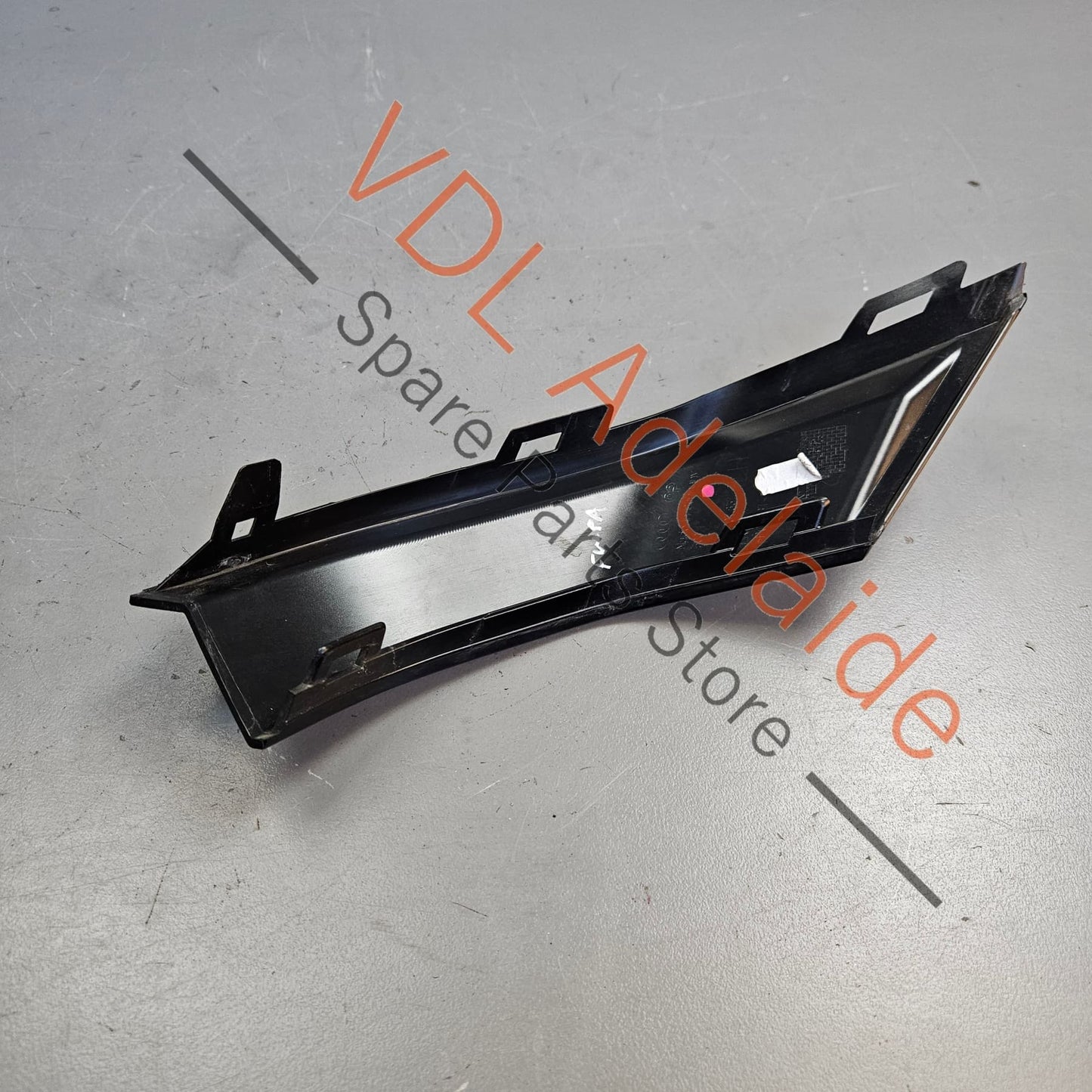 4J3807837 4J3807837Y9B Audi e-Tron GT Rear Bumper Left Corner Trim Gloss Black 4J3807837 Y9B
