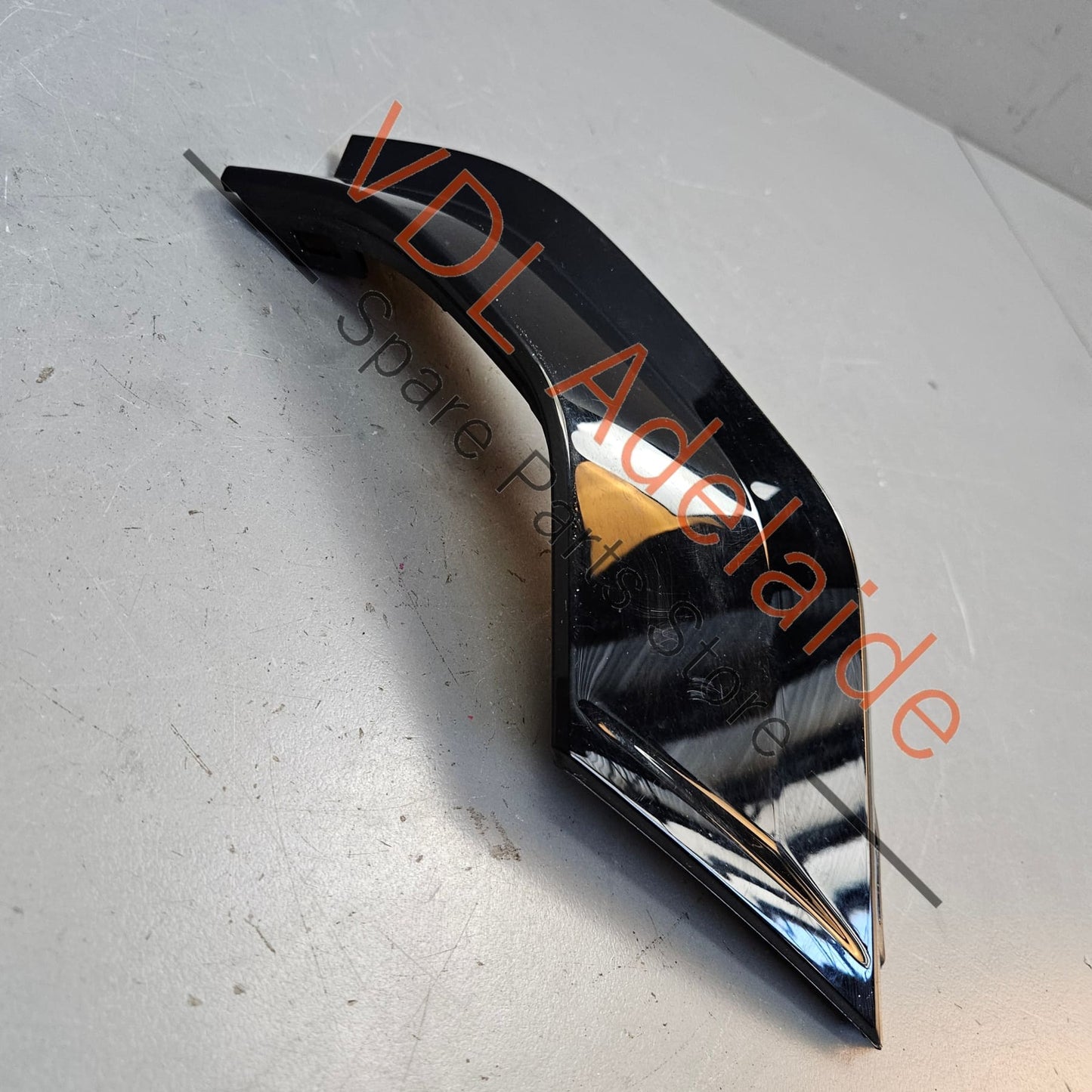 4J3807838 4J3807838Y9B Audi e-Tron GT Rear Bumper Right Corner Trim Gloss Black 4J3807838 Y9B