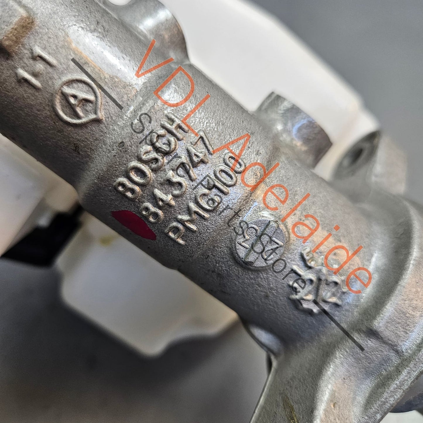 992698181A Audi e-Tron Porsche Taycan Brake Master Cylinder 992698181A