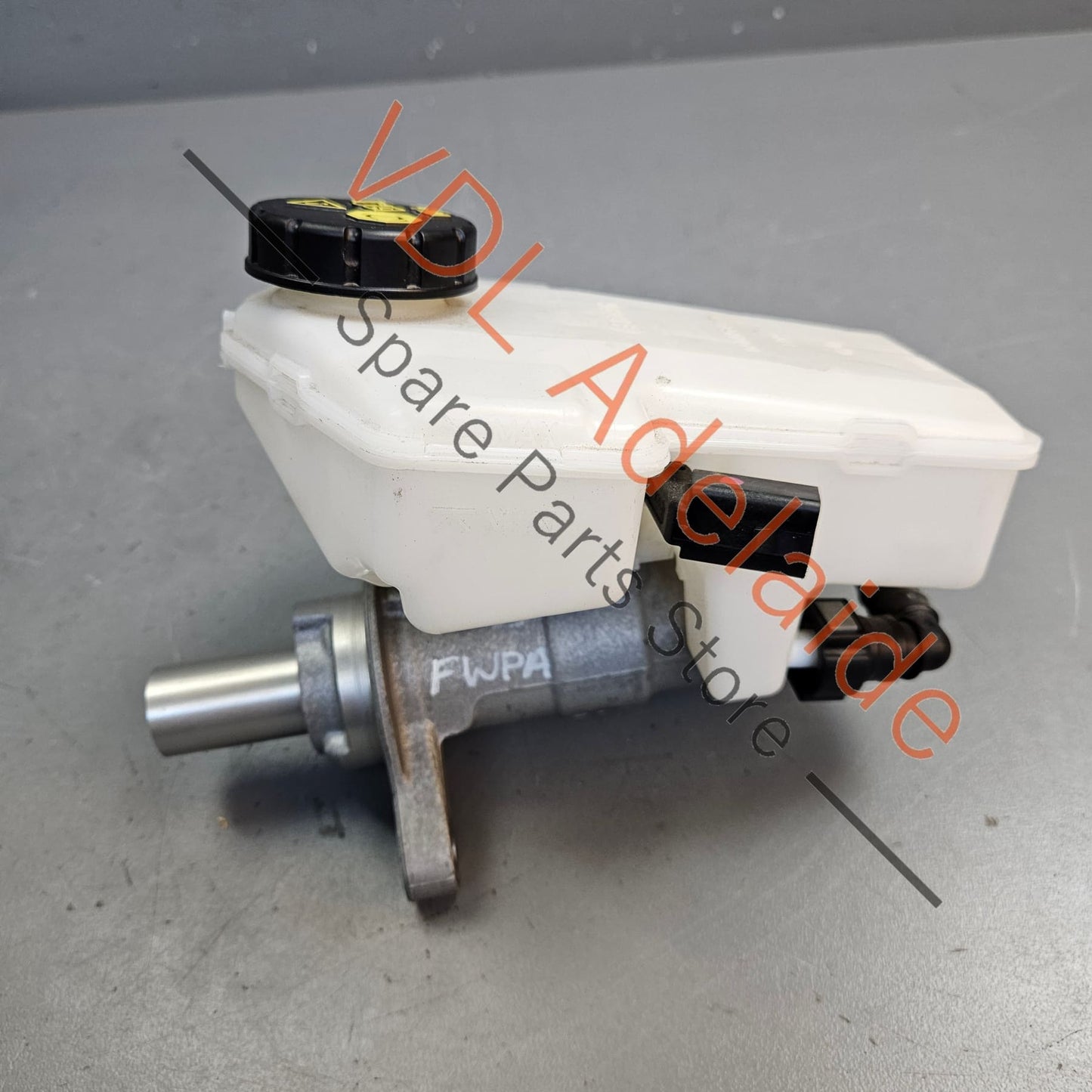 992698181A Audi e-Tron Porsche Taycan Brake Master Cylinder 992698181A