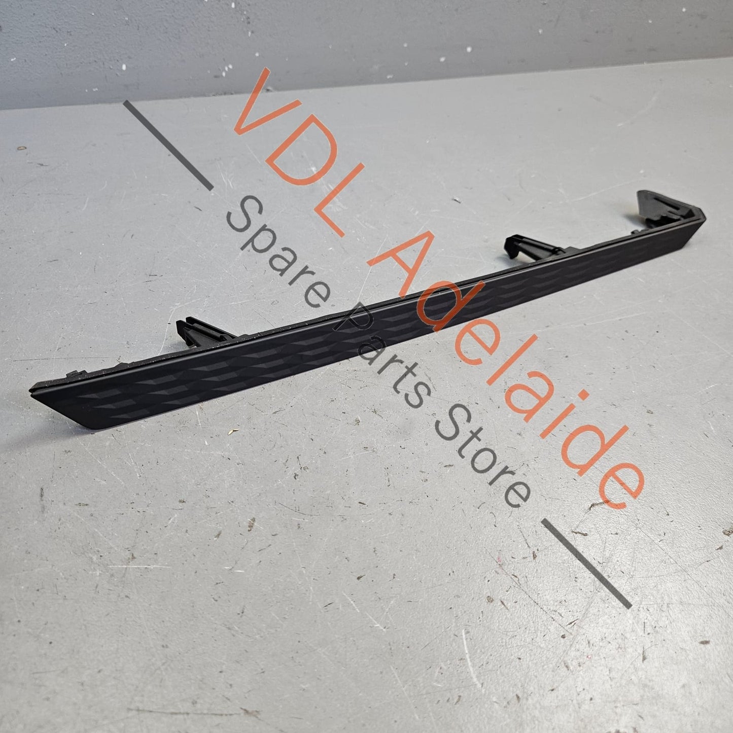 4J3857185A Audi e-Tron GT Interior Dashboard Trim Inlay Black 4J3857185A for RHD