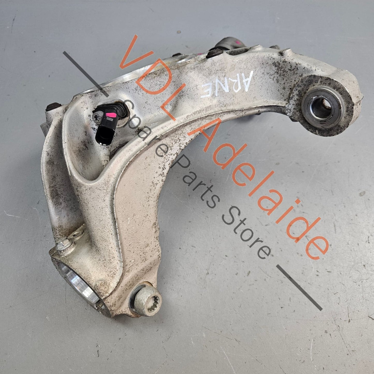 5Q0407254A 5Q0407254F 5Q0407258A VW Golf R Front Right Wheel Bearing Housing Hub Knuckle 85mm 5Q0407254A 5Q0407254F 5Q0407258A