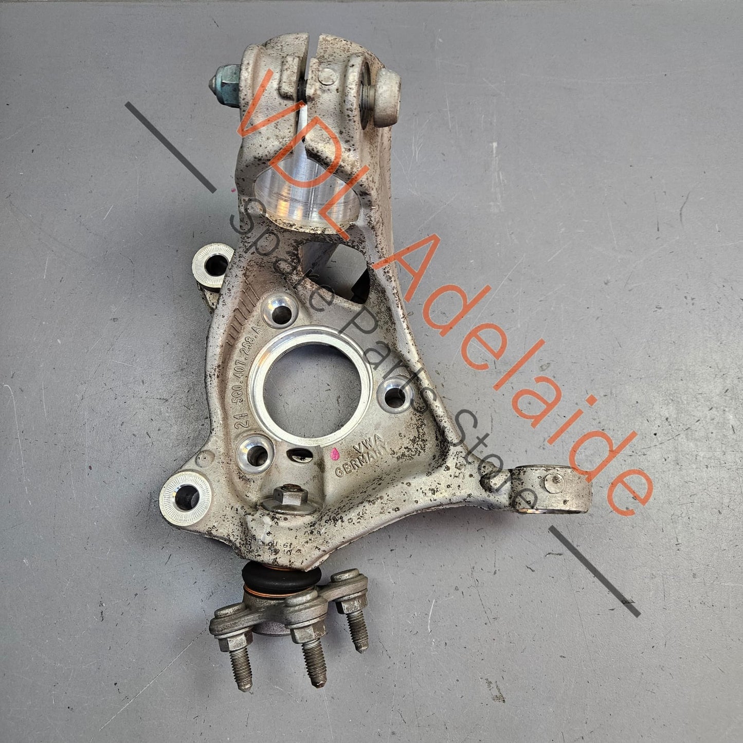 5Q0407254A 5Q0407254F 5Q0407258A VW Golf R Front Right Wheel Bearing Housing Hub Knuckle 85mm 5Q0407254A 5Q0407254F 5Q0407258A