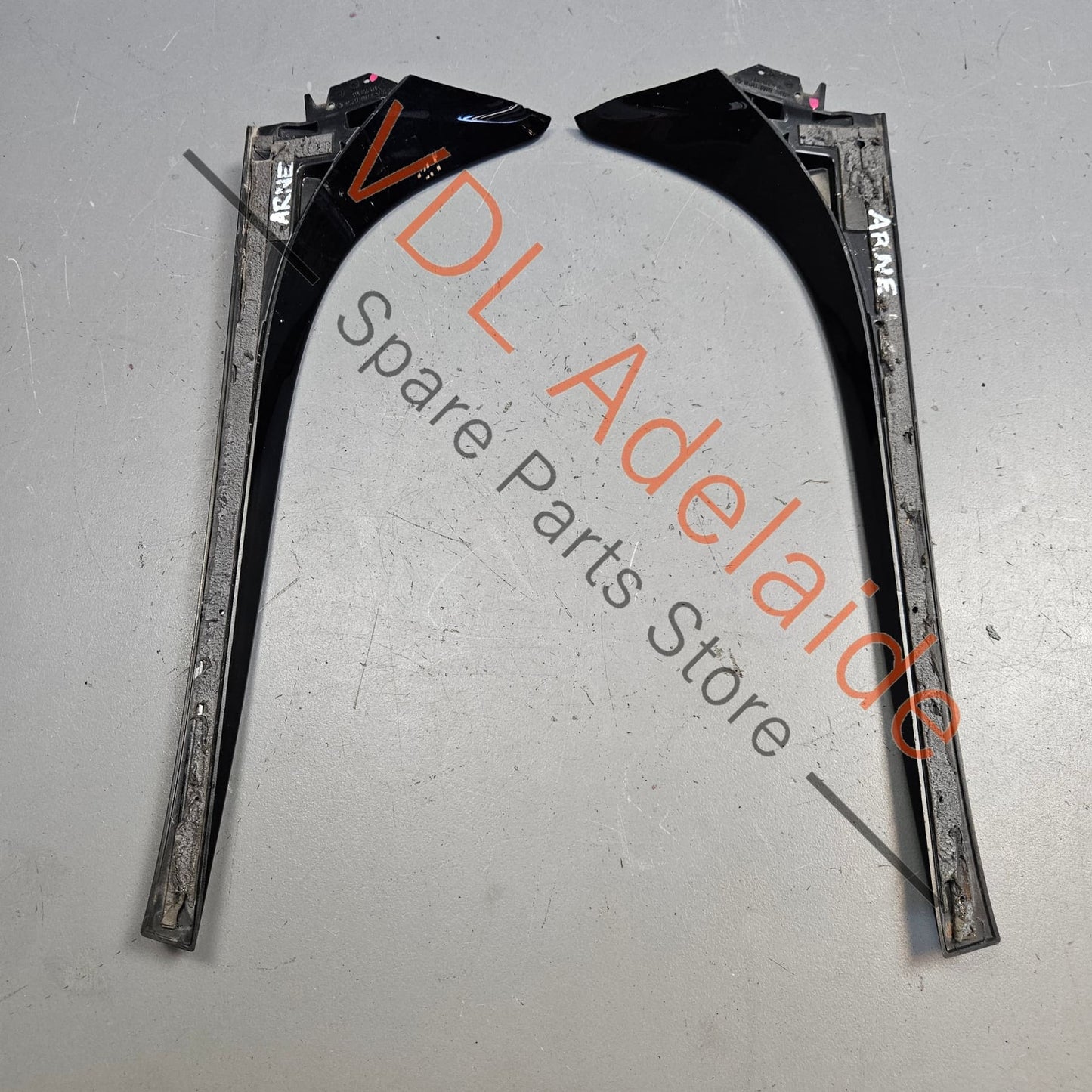 5G6805946C 5G6805945C VW Golf MK7 7.5 R Rear Window Spoiler Set Left & Right 5G6805946C 5G6805945C