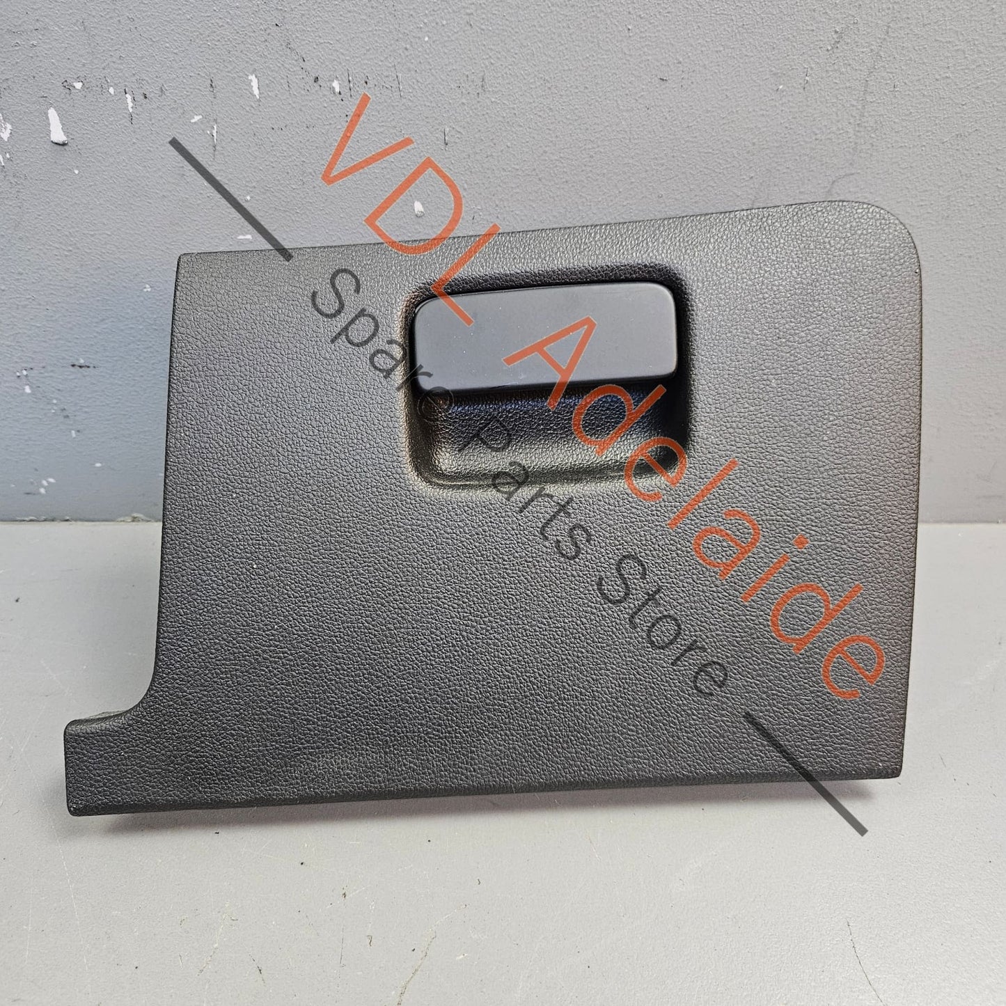 5G2857919C VW Golf MK7 Drivers Side RHS Glove Storage Compartment 5G2857919C 82V