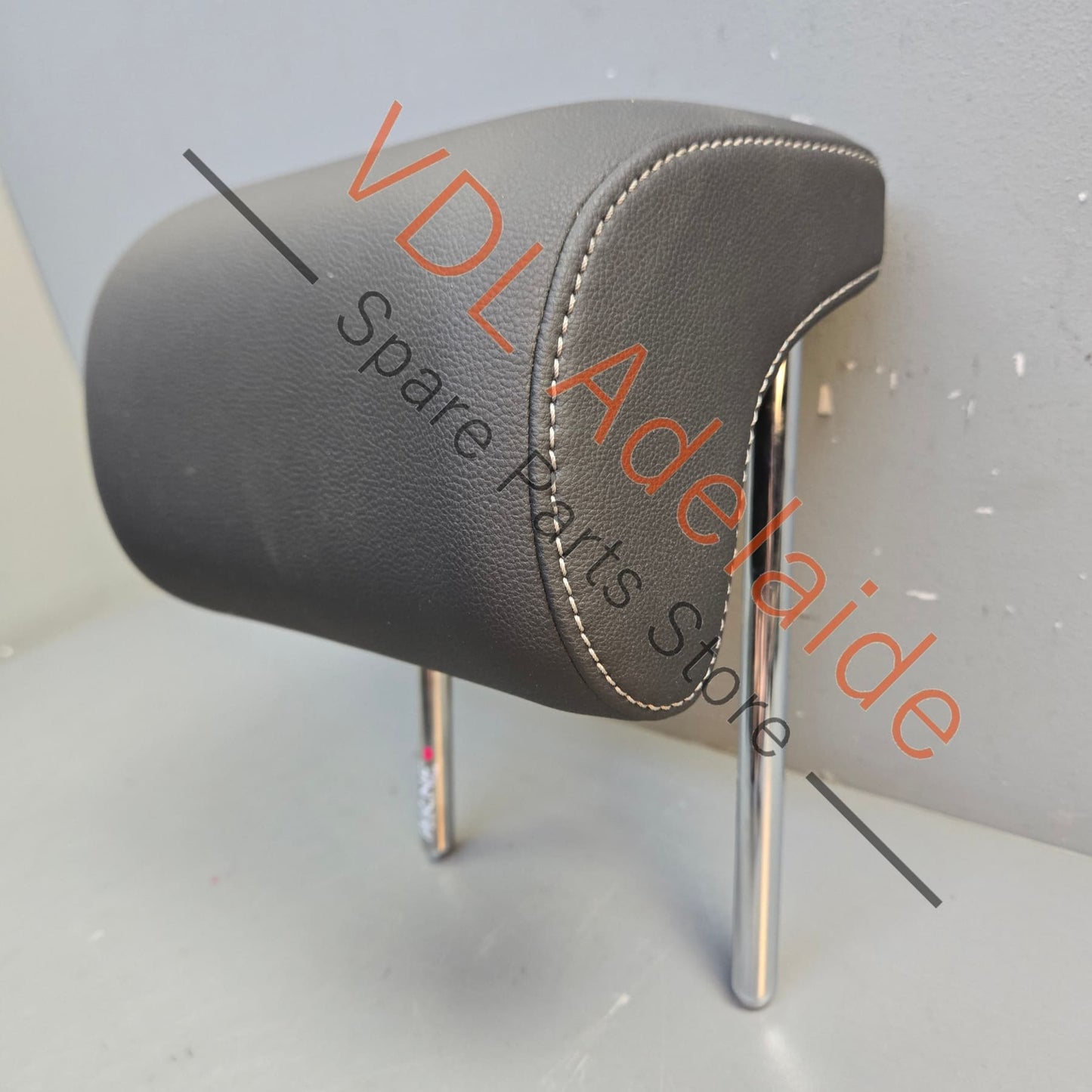 5G0885901AFCMR VW Golf MK7 Rear Outer Left or Right Side Seat Headrest Head Rest 5G0885901AF CMR