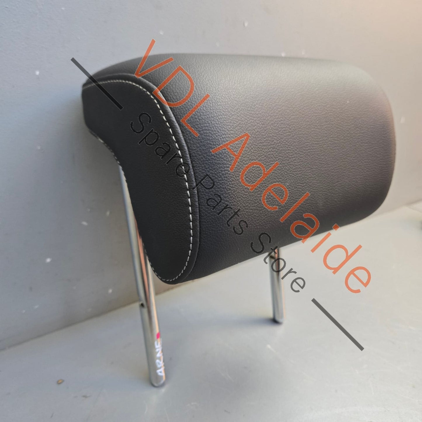 5G0885901AFCMR VW Golf MK7 Rear Outer Left or Right Side Seat Headrest Head Rest 5G0885901AF CMR
