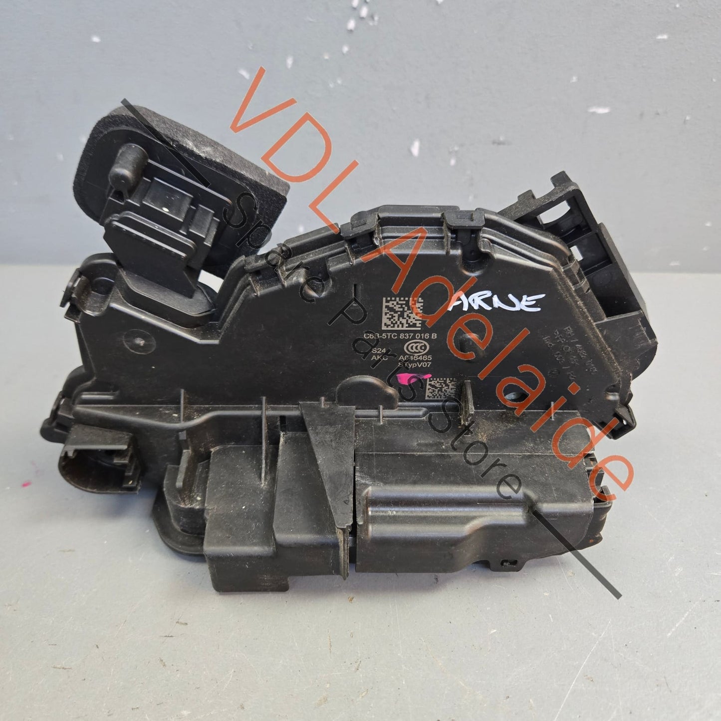 5TC837016B 5TC837016D VW Audi Skoda Front Right Drivers Door Lock Mechanism 5TC837016B 5TC837016D