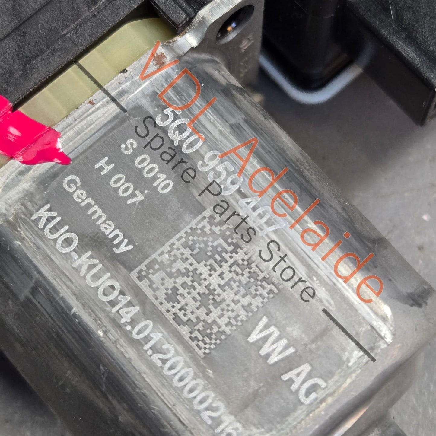 5Q0959407 Volkswagen VW Golf Mk7 Left Rear Window Regulator Motor 5Q0959407