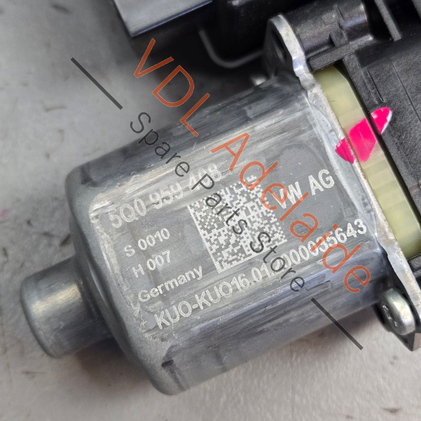 5Q0959407 Volkswagen VW Golf Mk7 Right Rear Window Regulator Motor 5Q0959407