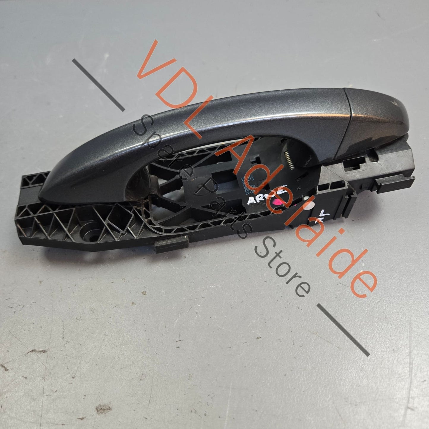 5G0837206N Volkswagen VW Golf GTi Mk7 Front or Rear Right Side Door Handle Indium Grey LR7H 5G0837206N