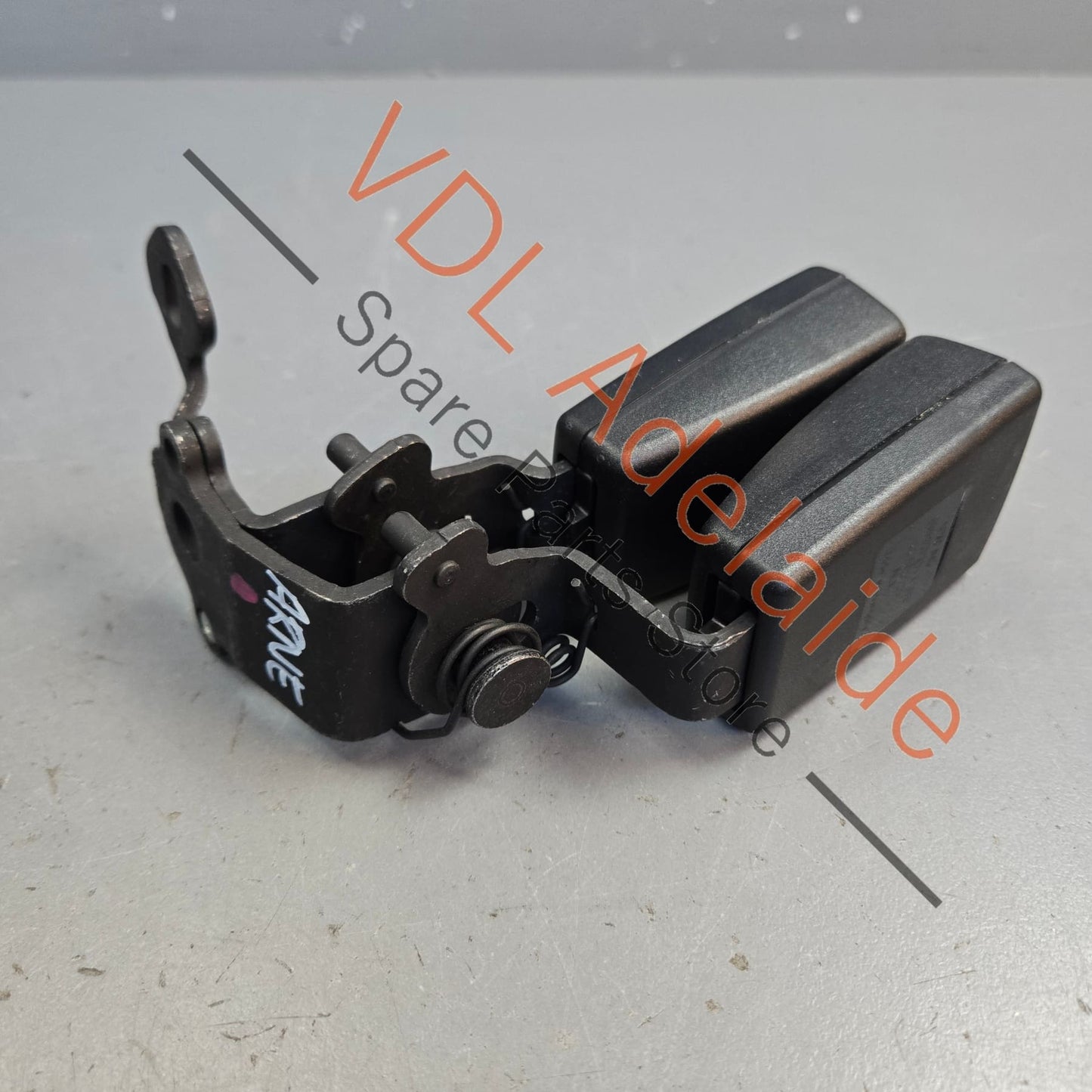 8V0857739QVZ VW Golf MK7 Rear Double Seat Belt Seatbelt Clip Clasp Catch 8V0857739 QVZ