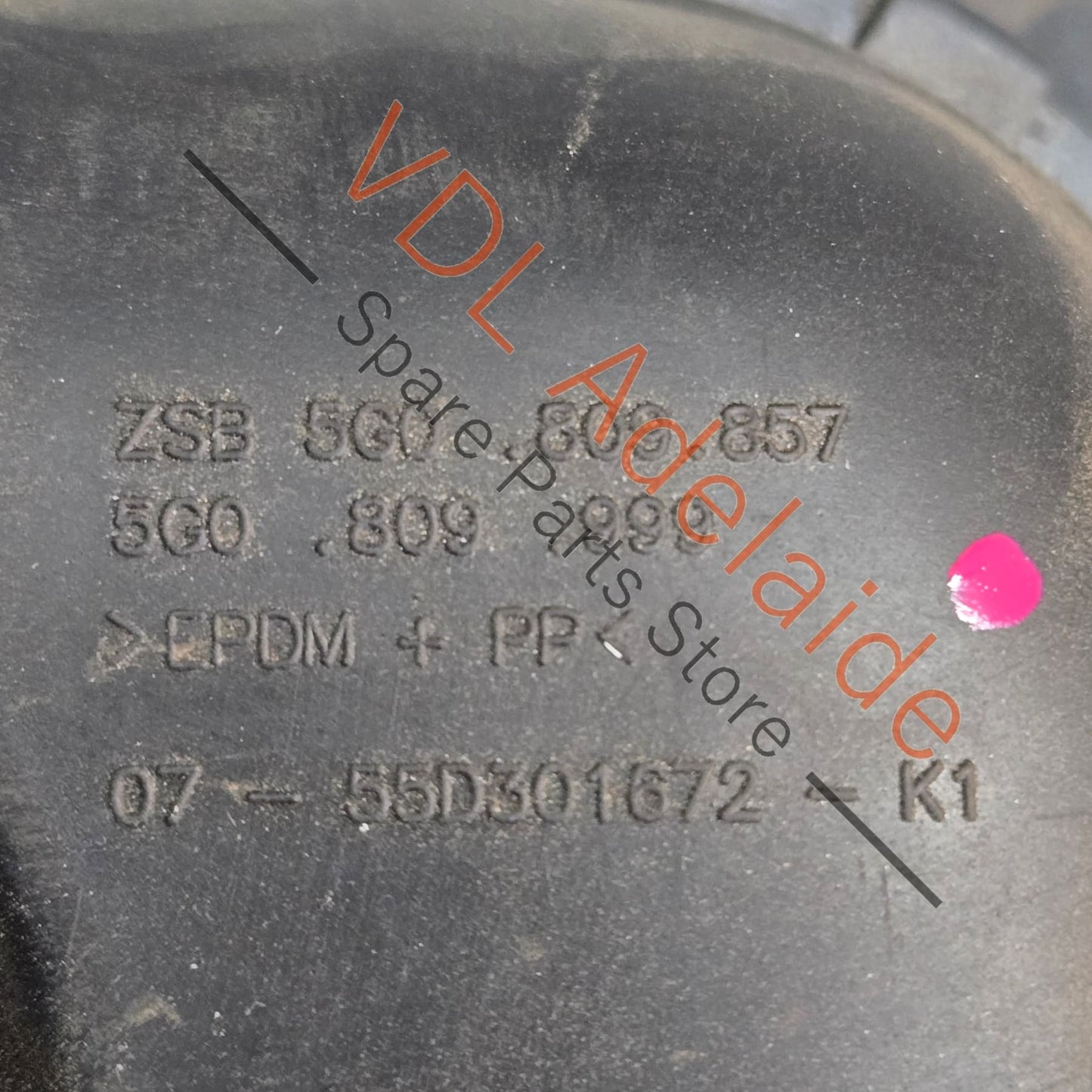 5G0809857 5G0809909 VW Golf MK7 Fuel Filler Flap Cap 5G0809909 5G0809857 Indium Grey LR7H X3X3