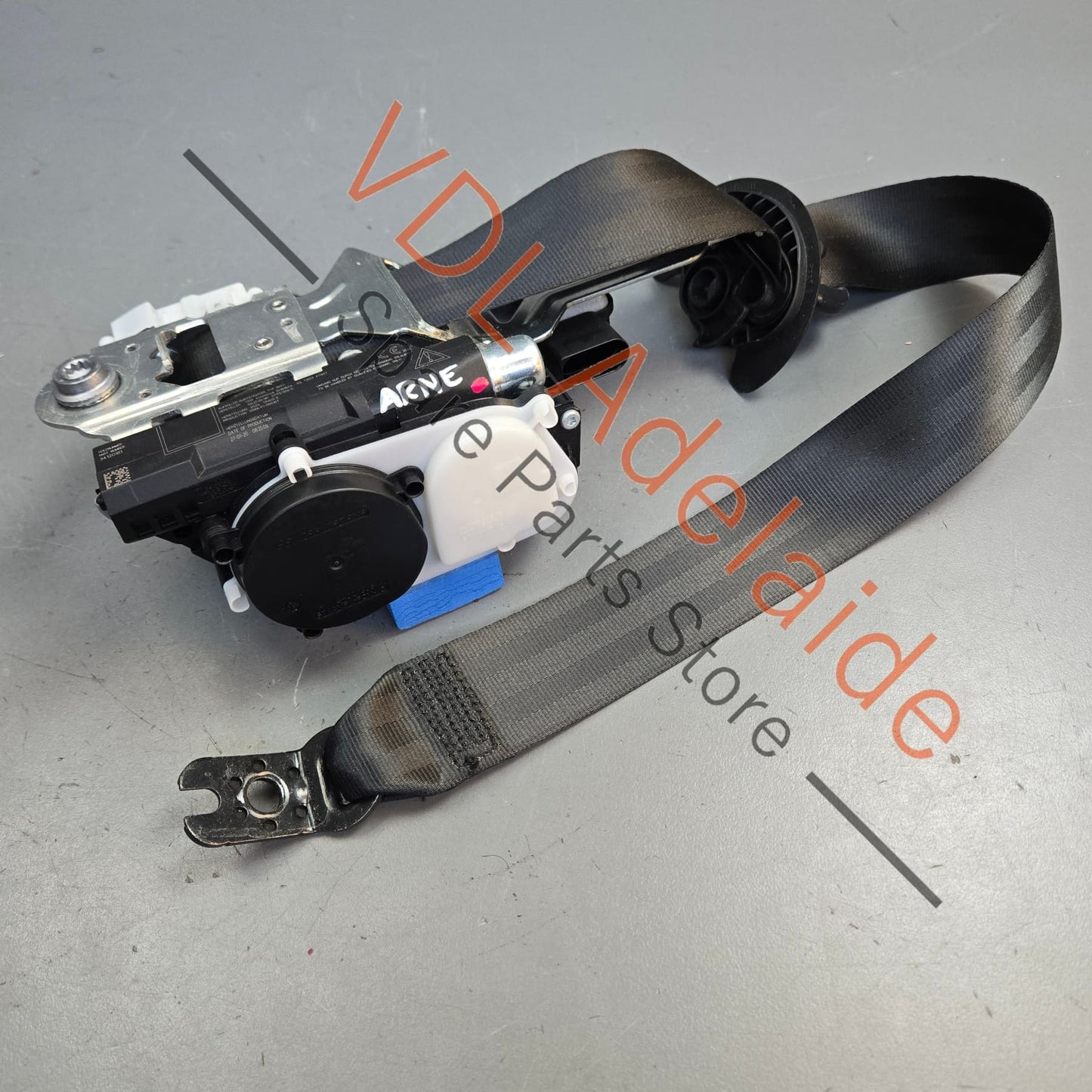 5G4857706N VW Golf MK7 7.5 Front Right Seatbelt 5G4857706N RAA 5G4857706B
