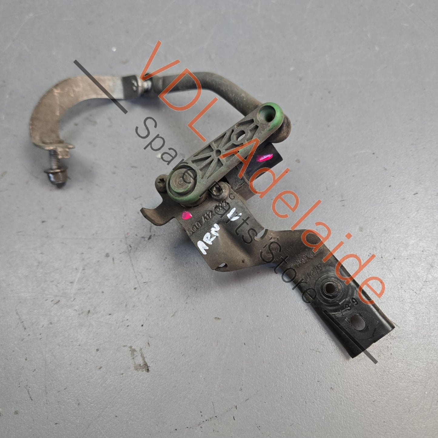 5Q0412522C VW Golf MK7 7.5 Front Right Suspension Level Sensor With Poles 5Q0412522C