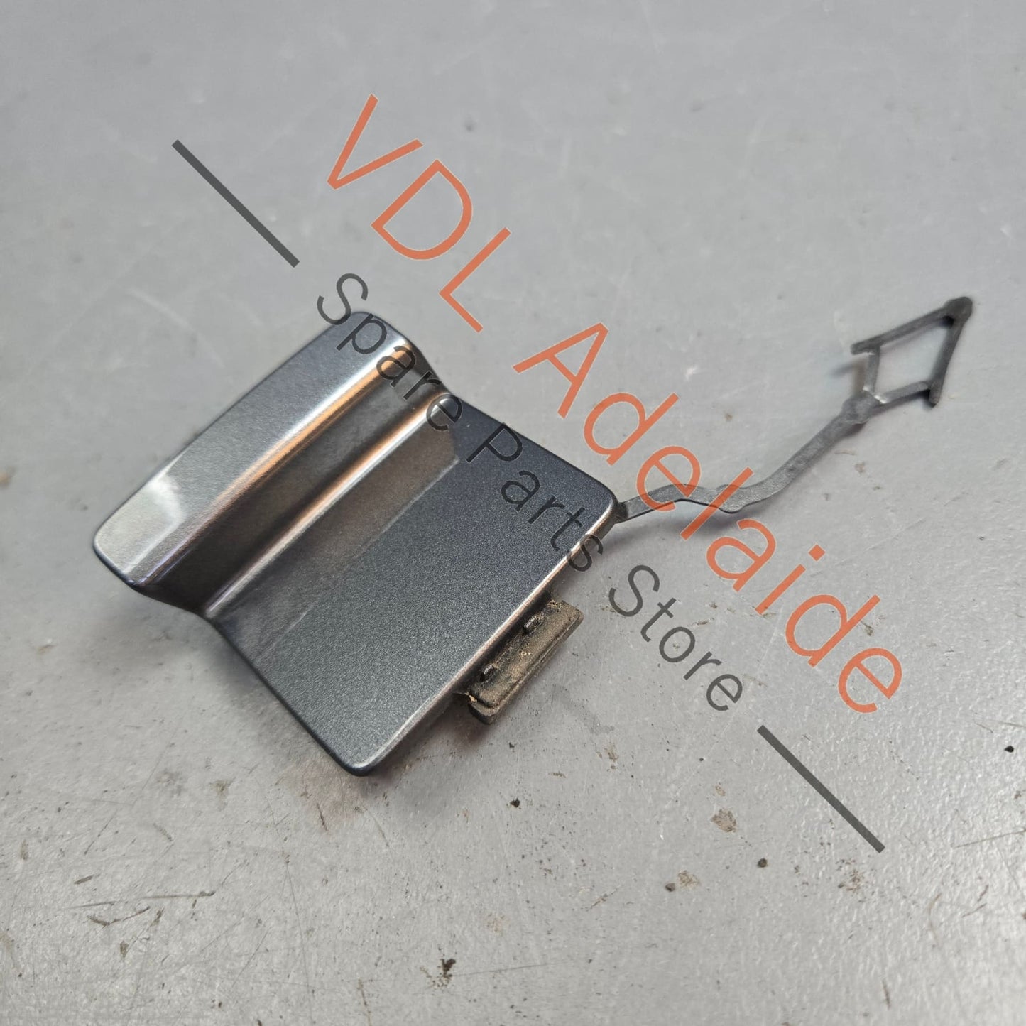 5G6807441A VW Golf R MK7.5 Rear Bumper Tow Hook Cover Cap 5G6807441A Indium Grey LR7H