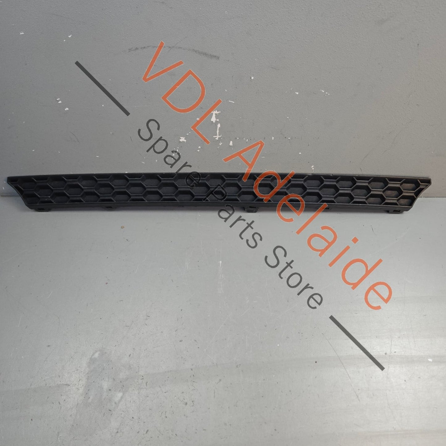5G6853333A VW Golf R MK7.5 Rear Bumper Honeycomb Trim 5G6853333A