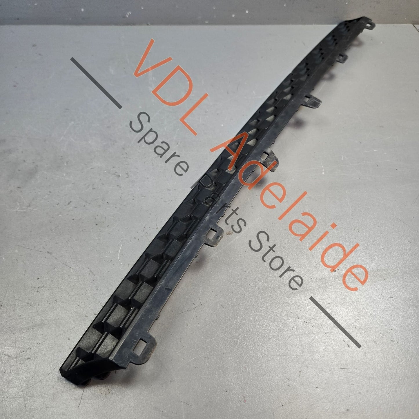 5G6853333A VW Golf R MK7.5 Rear Bumper Honeycomb Trim 5G6853333A
