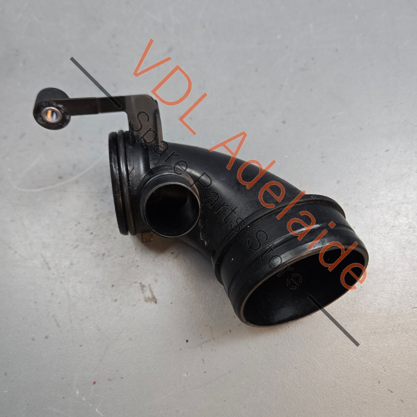 5Q0129635R 5Q0129635P VW Golf R Mk7 Air Filter Connection Piece & Air Hose 5Q0129635R 5Q0129635P