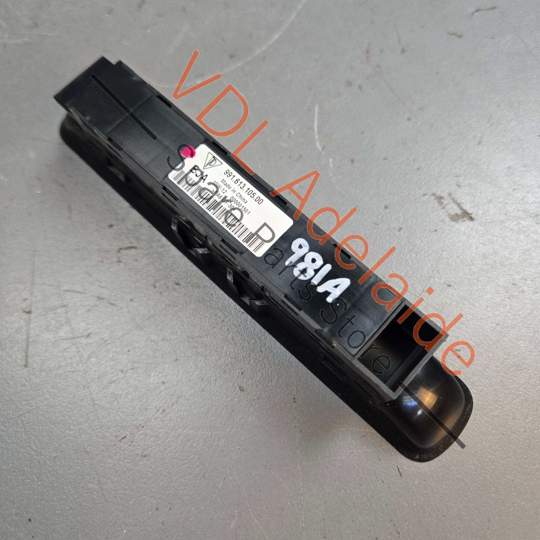 99161310500 99161310501A05  Porsche Cayman Boxster Bonnet Trunk Boot Open Switch 99161310500